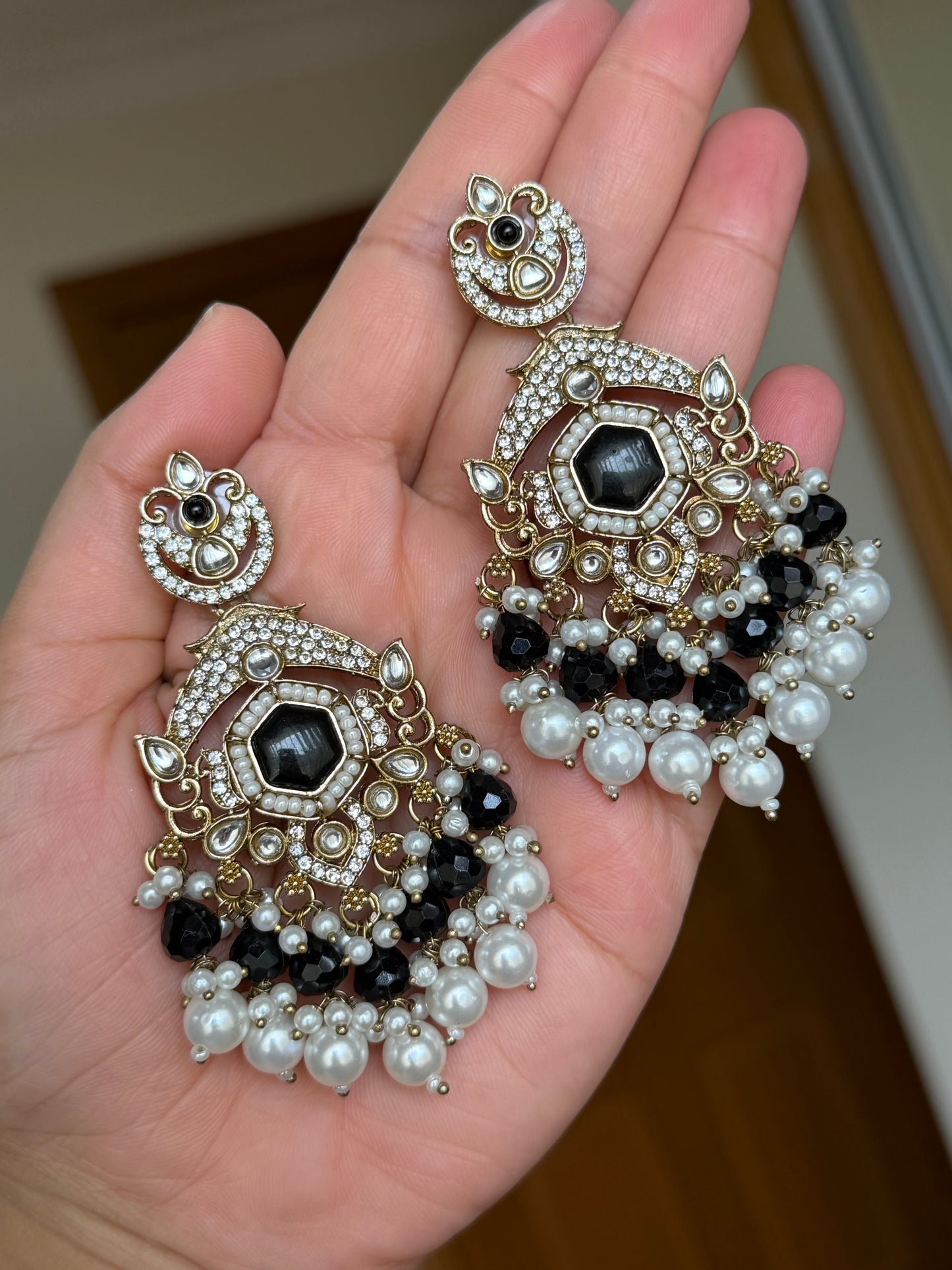 Kundan earrings (Black)