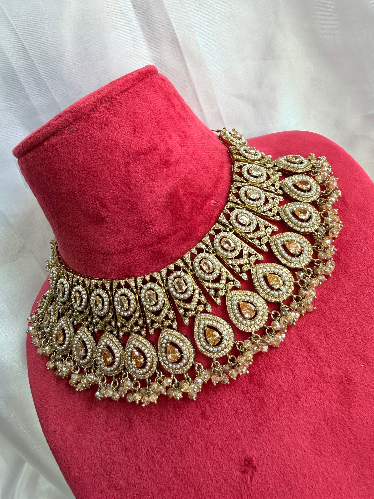 Premium Ad necklace set