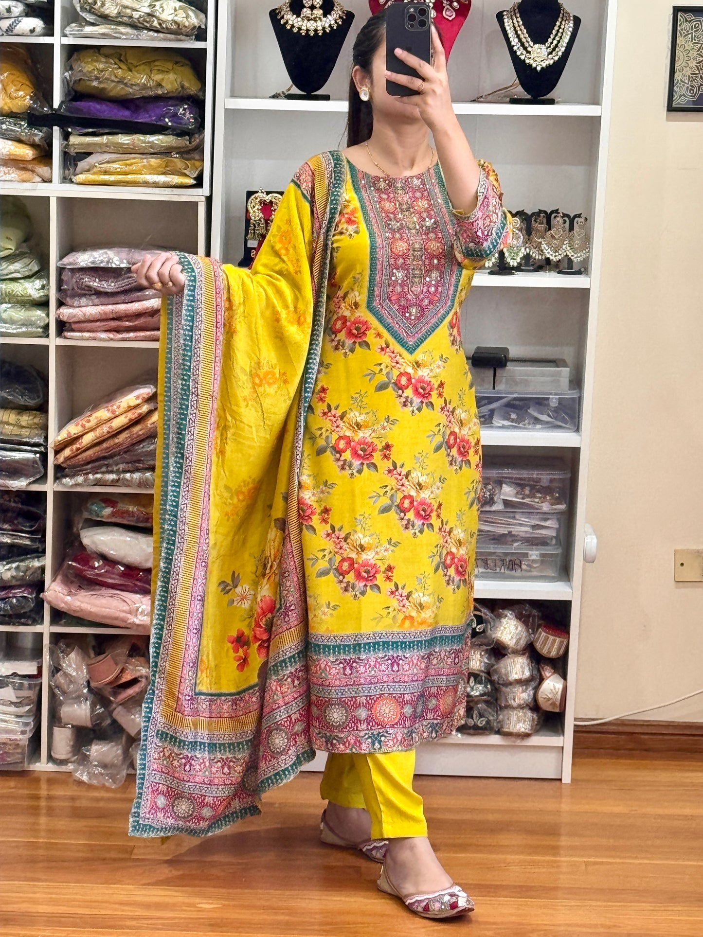 Pure muslin straight suit