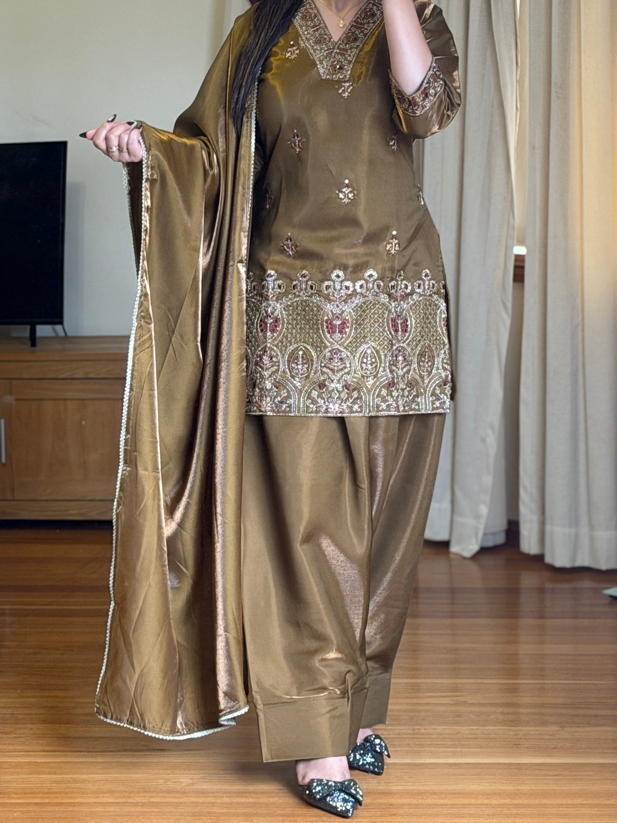Premium Glass Roman Embroidered Farshi Salwar Suit
