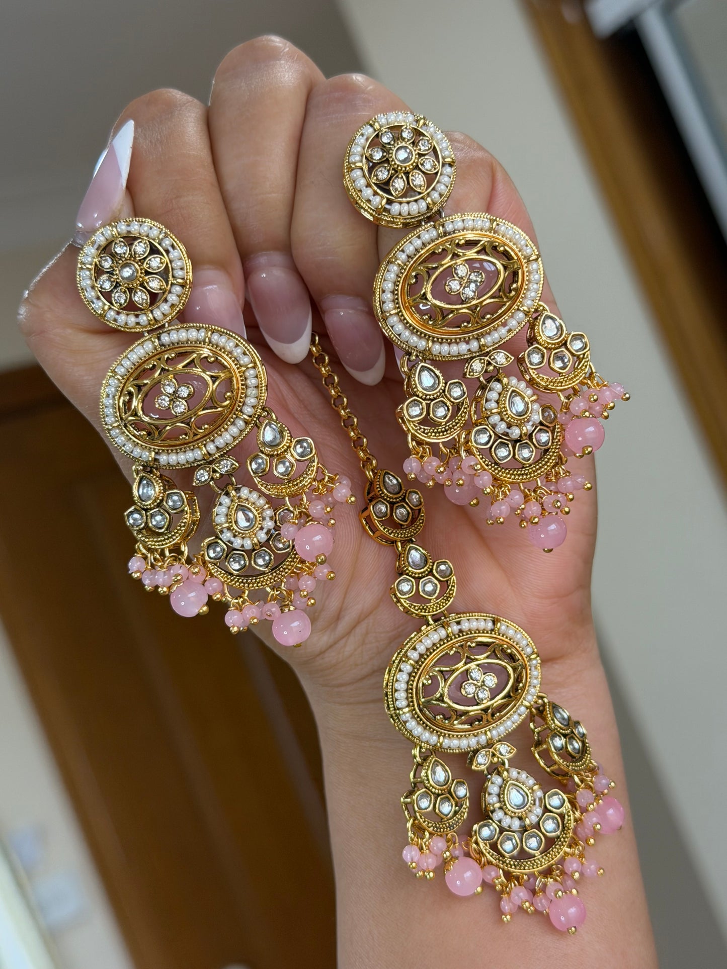 Kundan earrings tikka set