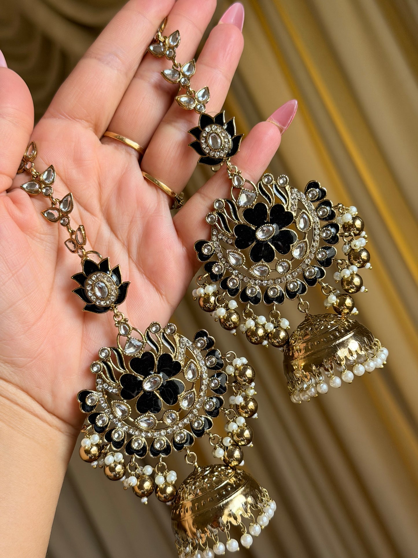 Kundan Jhumka with Detachable Sahara