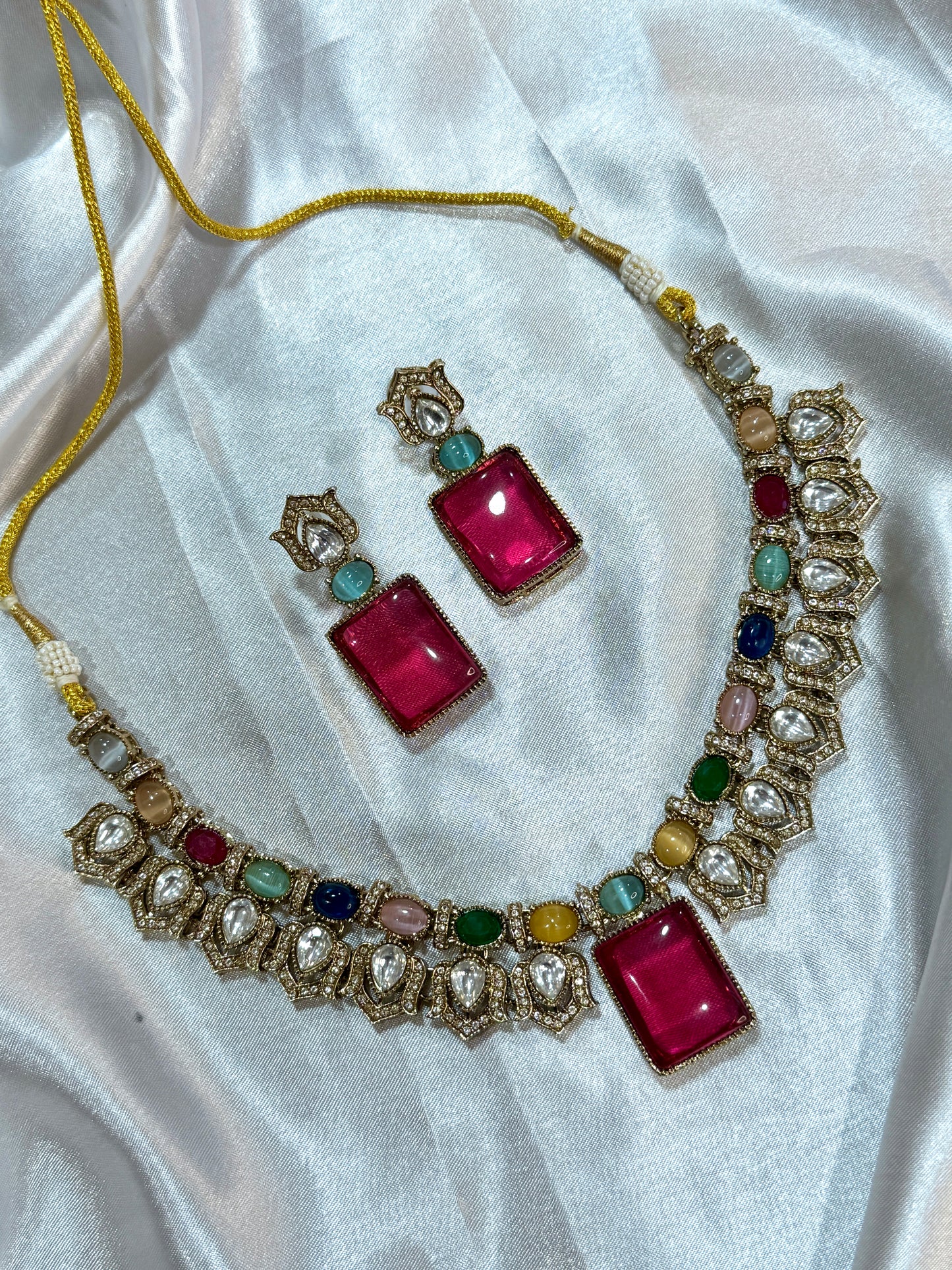 Premium kundan necklace set
