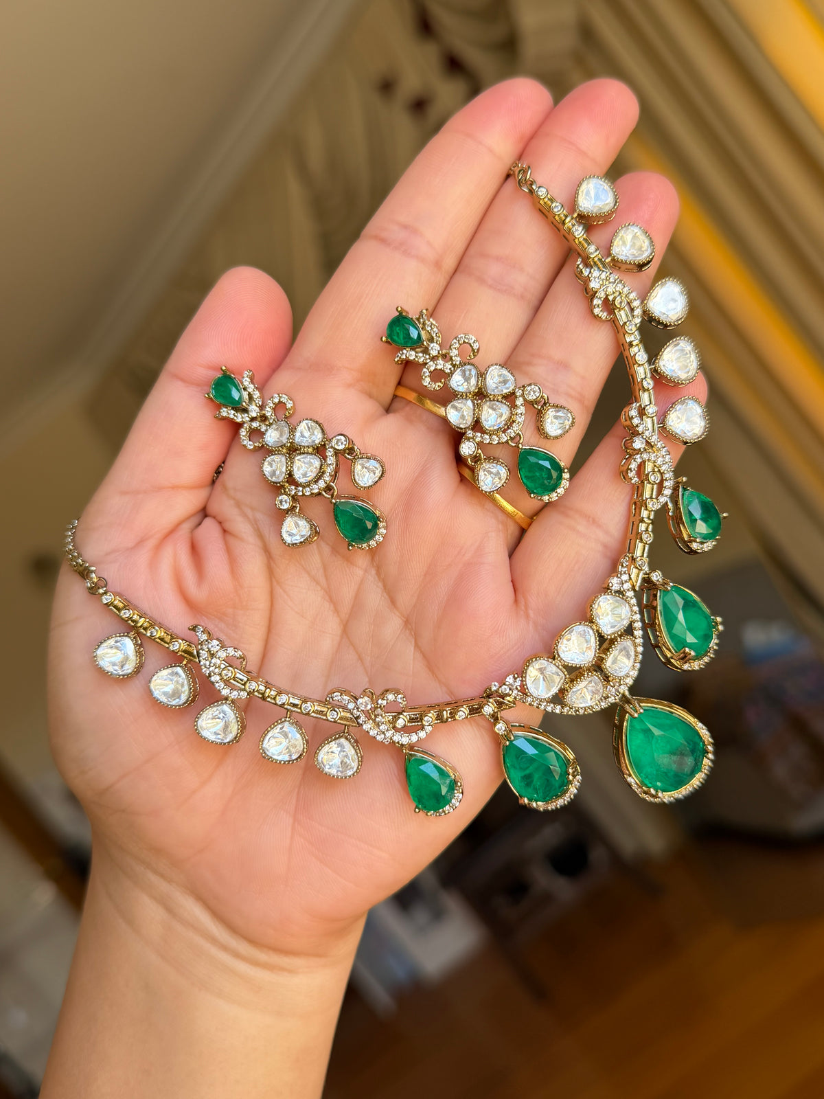 Premium necklace set