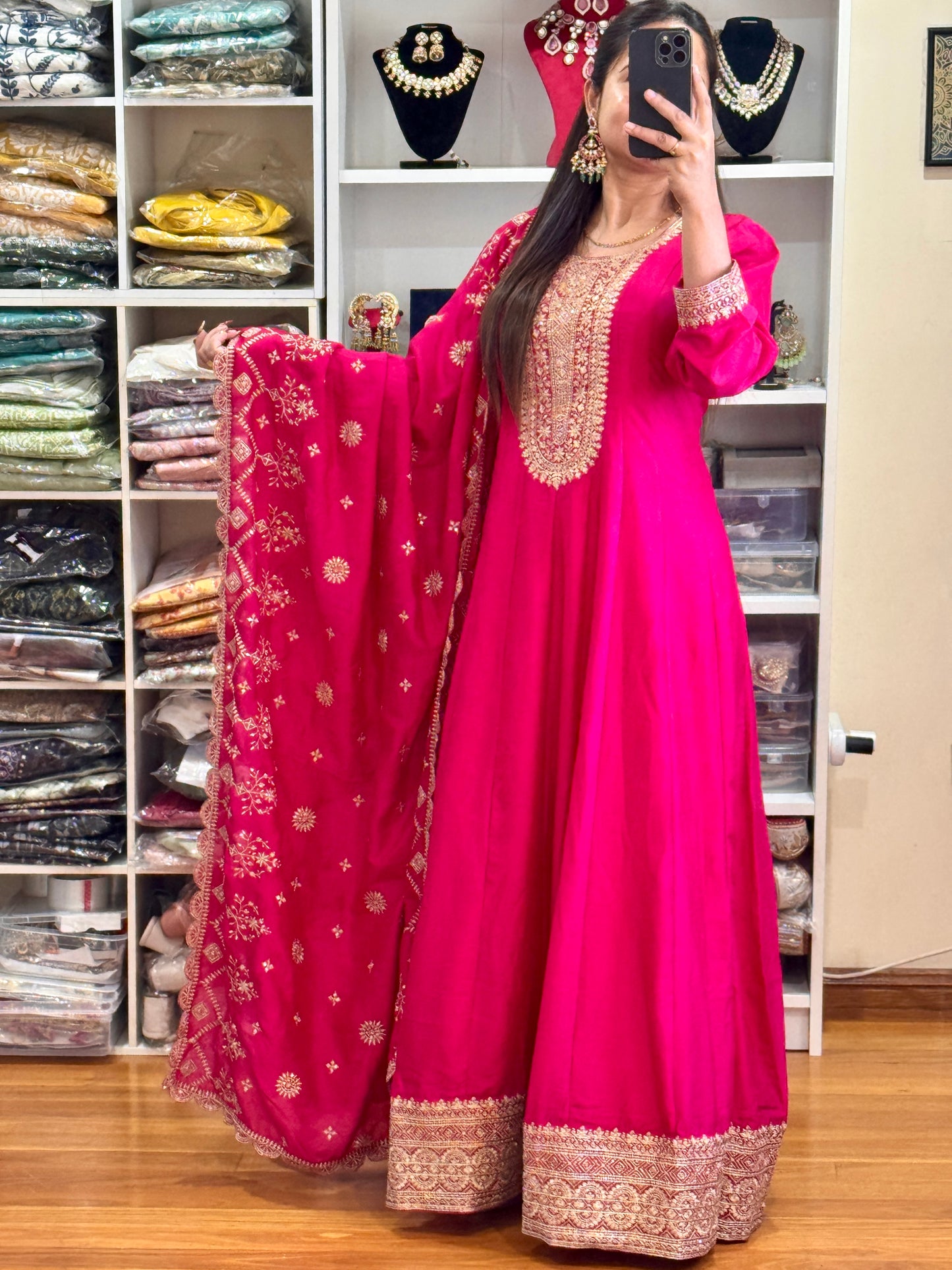 PREMIUM SILK ANARKALI(Free size stitch)