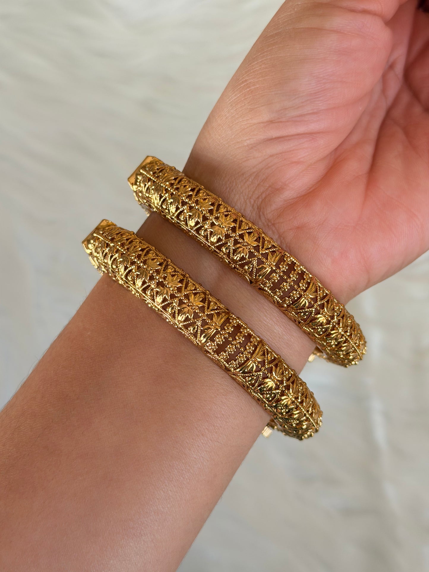 Premium gold look openable kangan