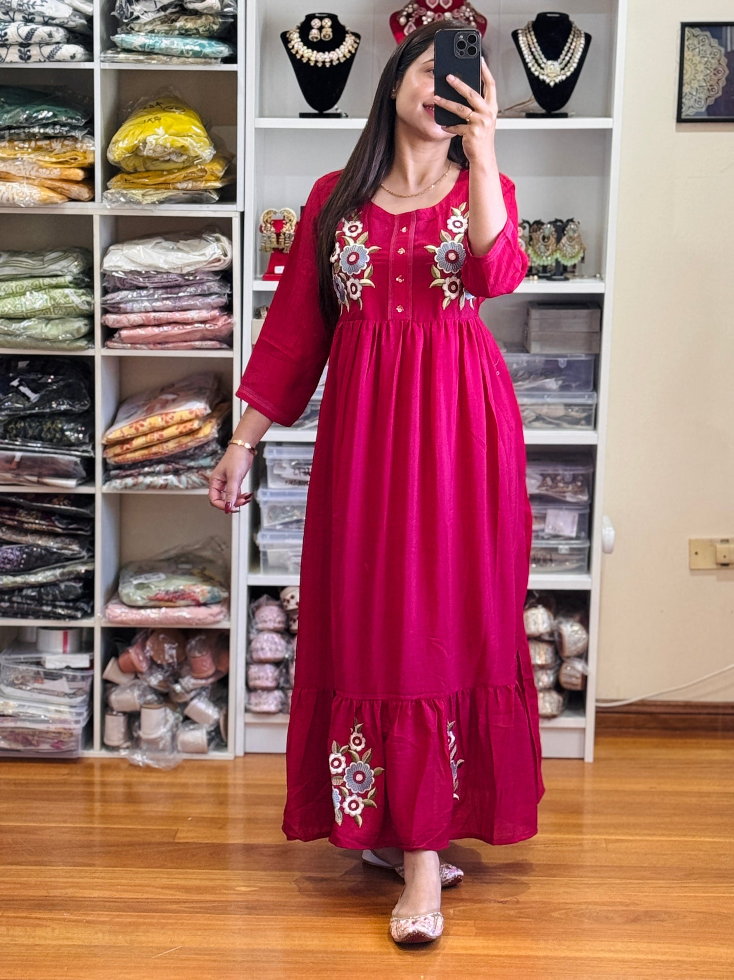 Maxi dress ( FREE SIZE)