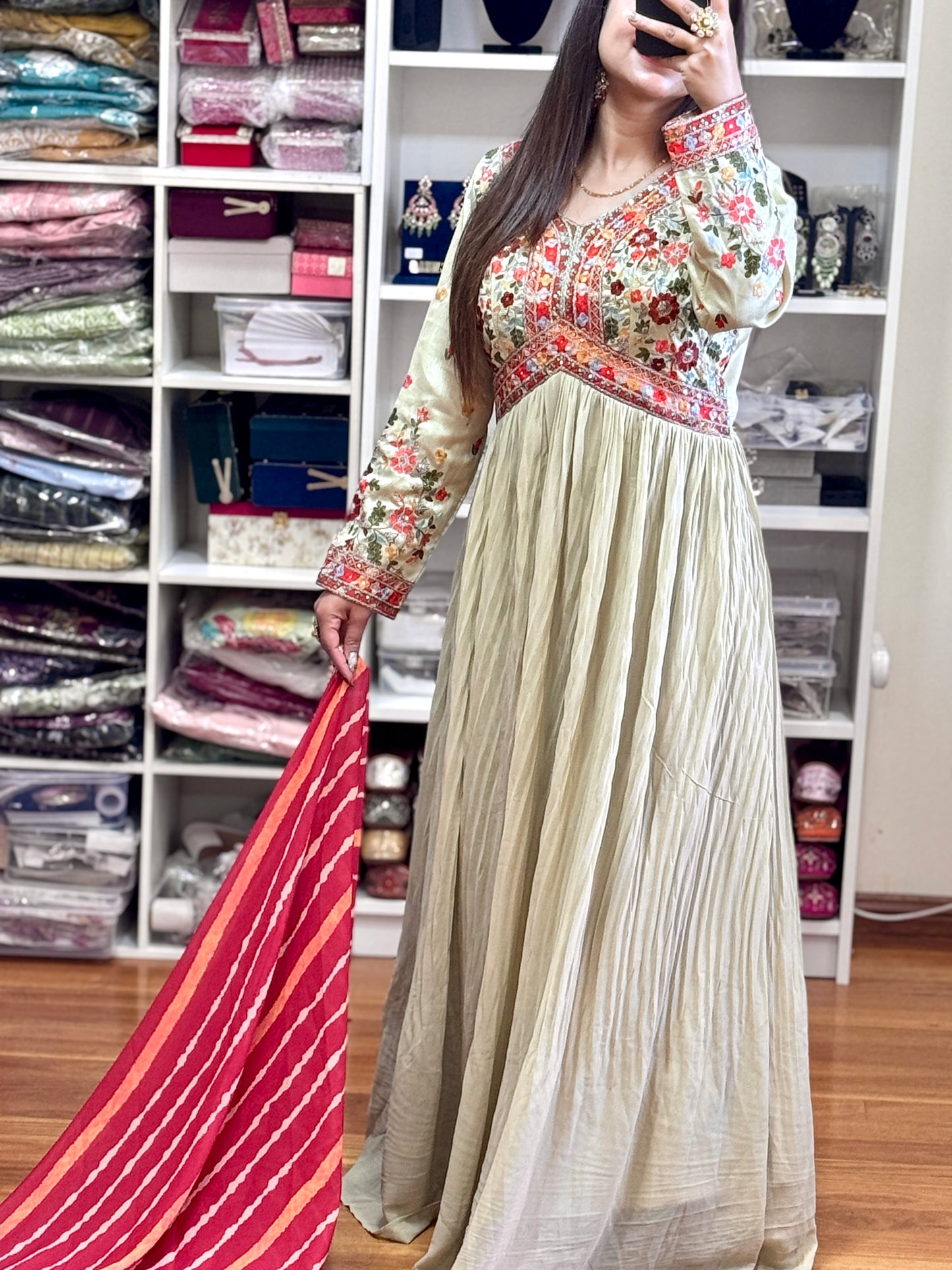 PREMIUM SILK ANARKALI(Free size stitch)