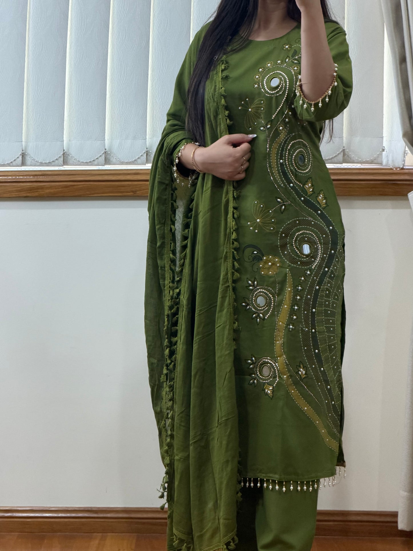 Cotton suit with original mirror eork