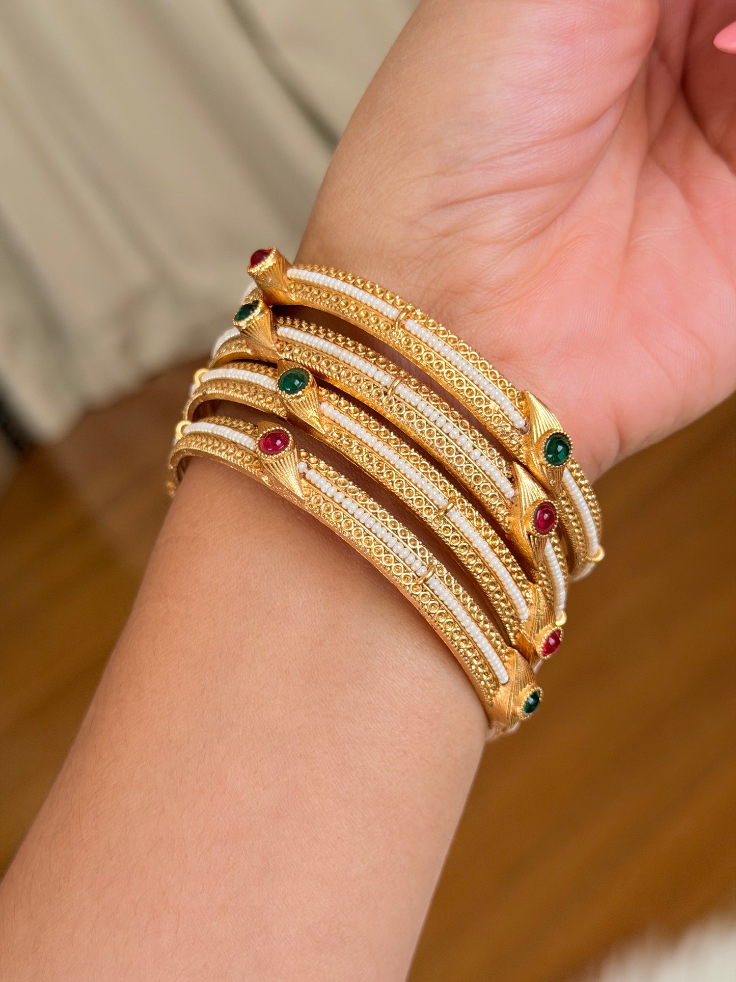 Gold look bangles set( set of 4 bangles)