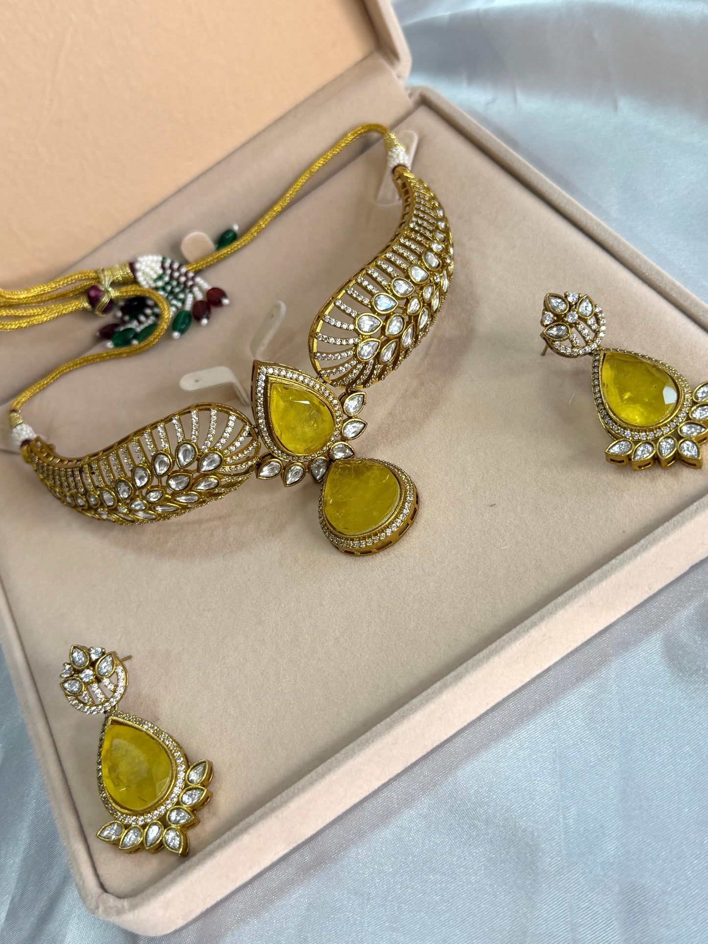 Premium moissanite necklace set(Yellow)