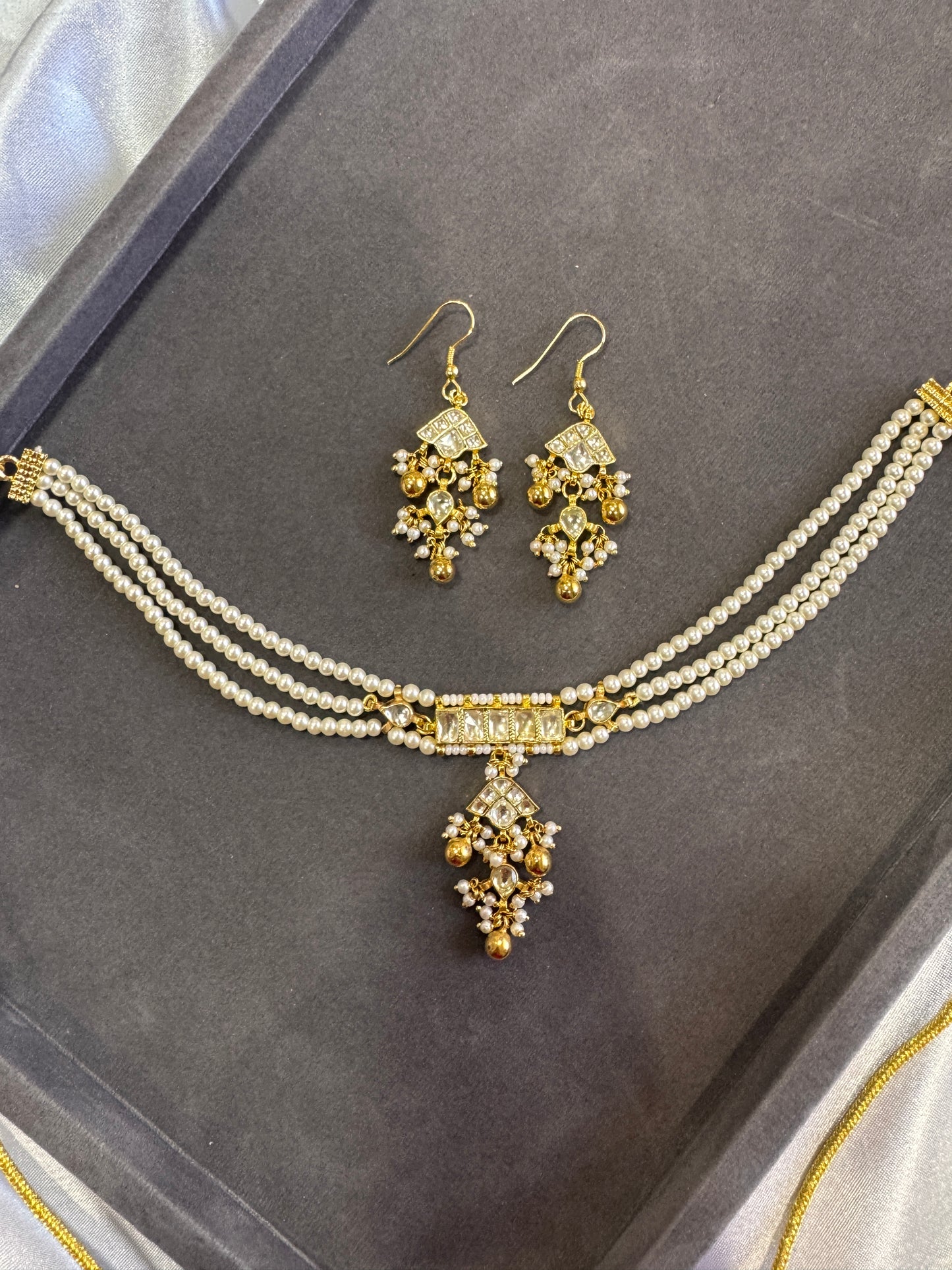 Pachi kundan necklace