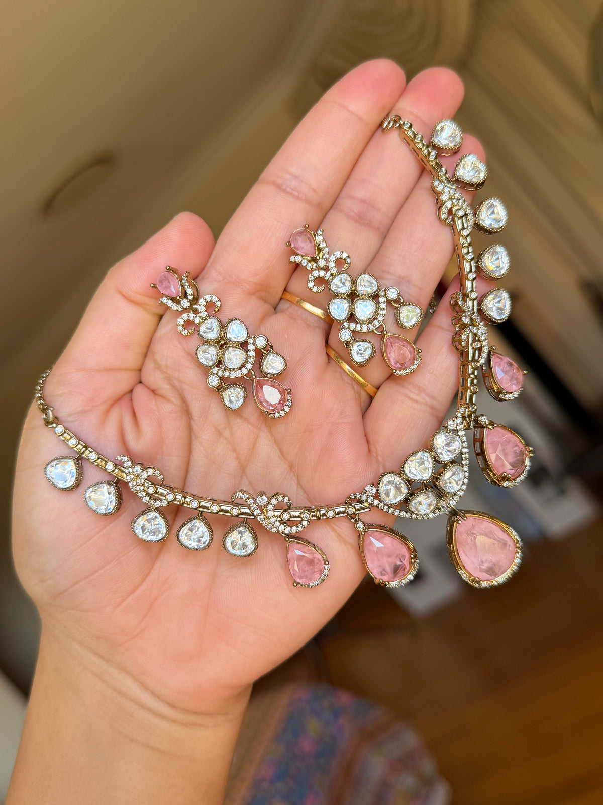 Premium necklace set