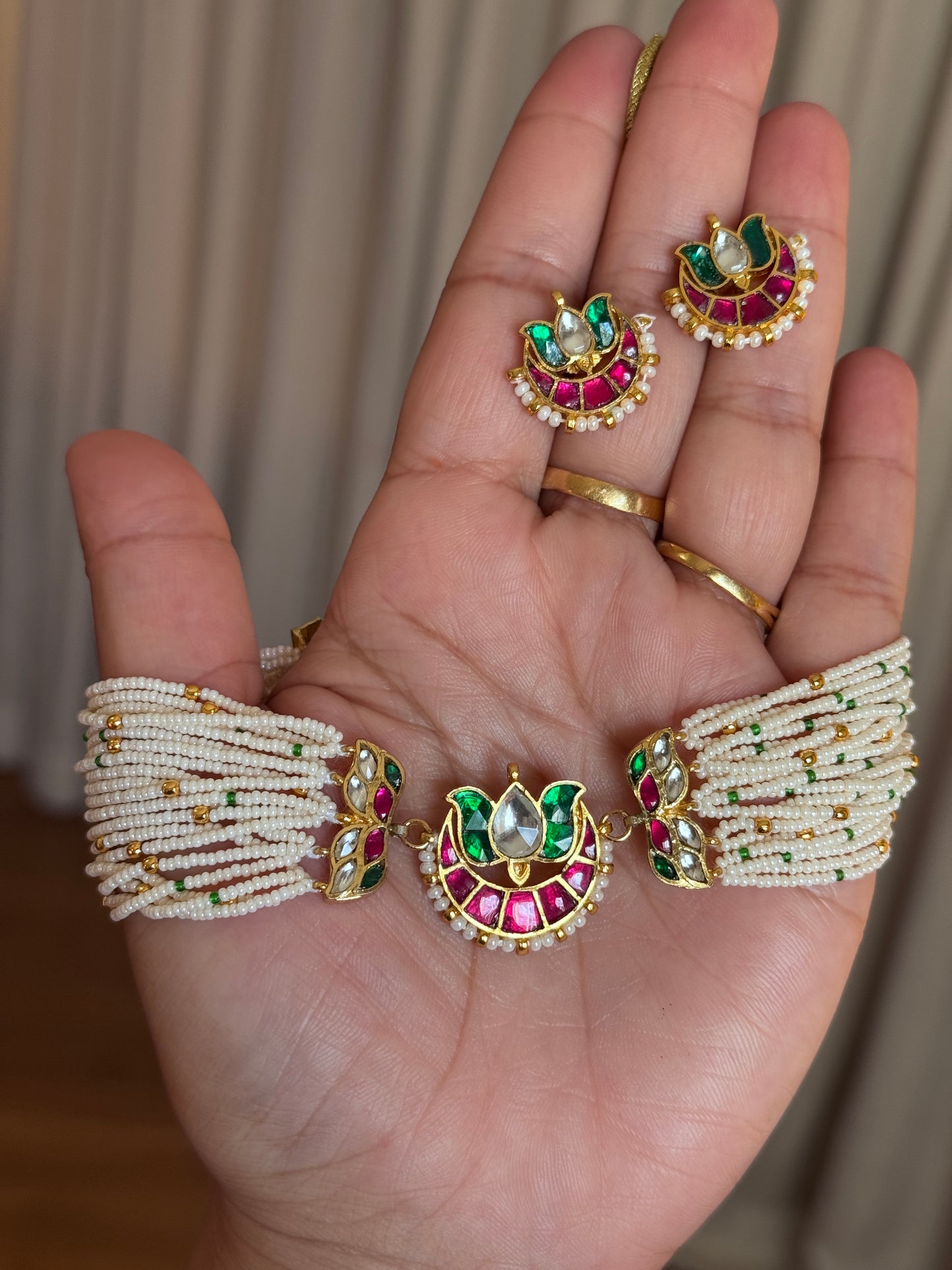Pachi kundan chokar set