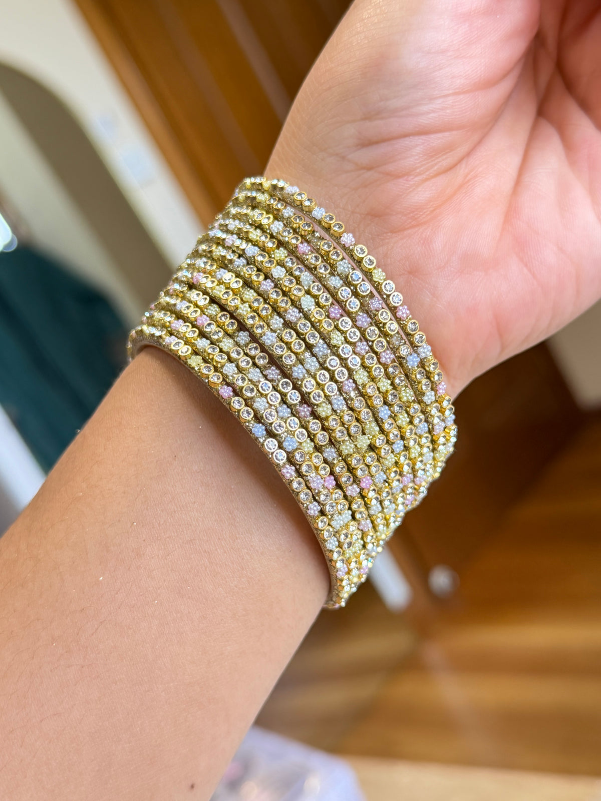 Multi bangles set