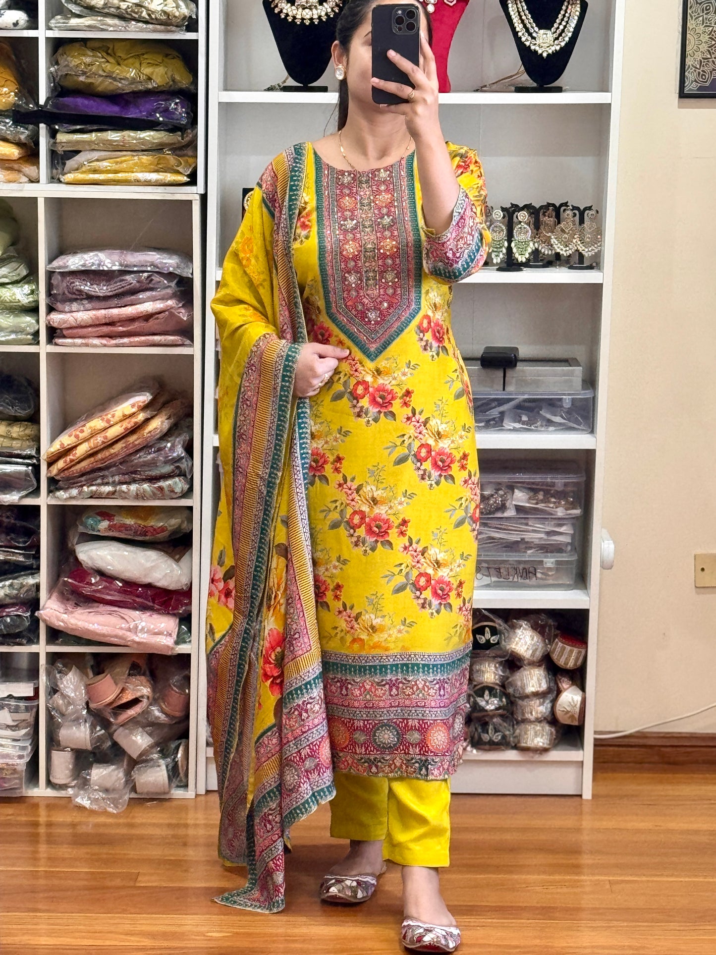 Pure muslin straight suit