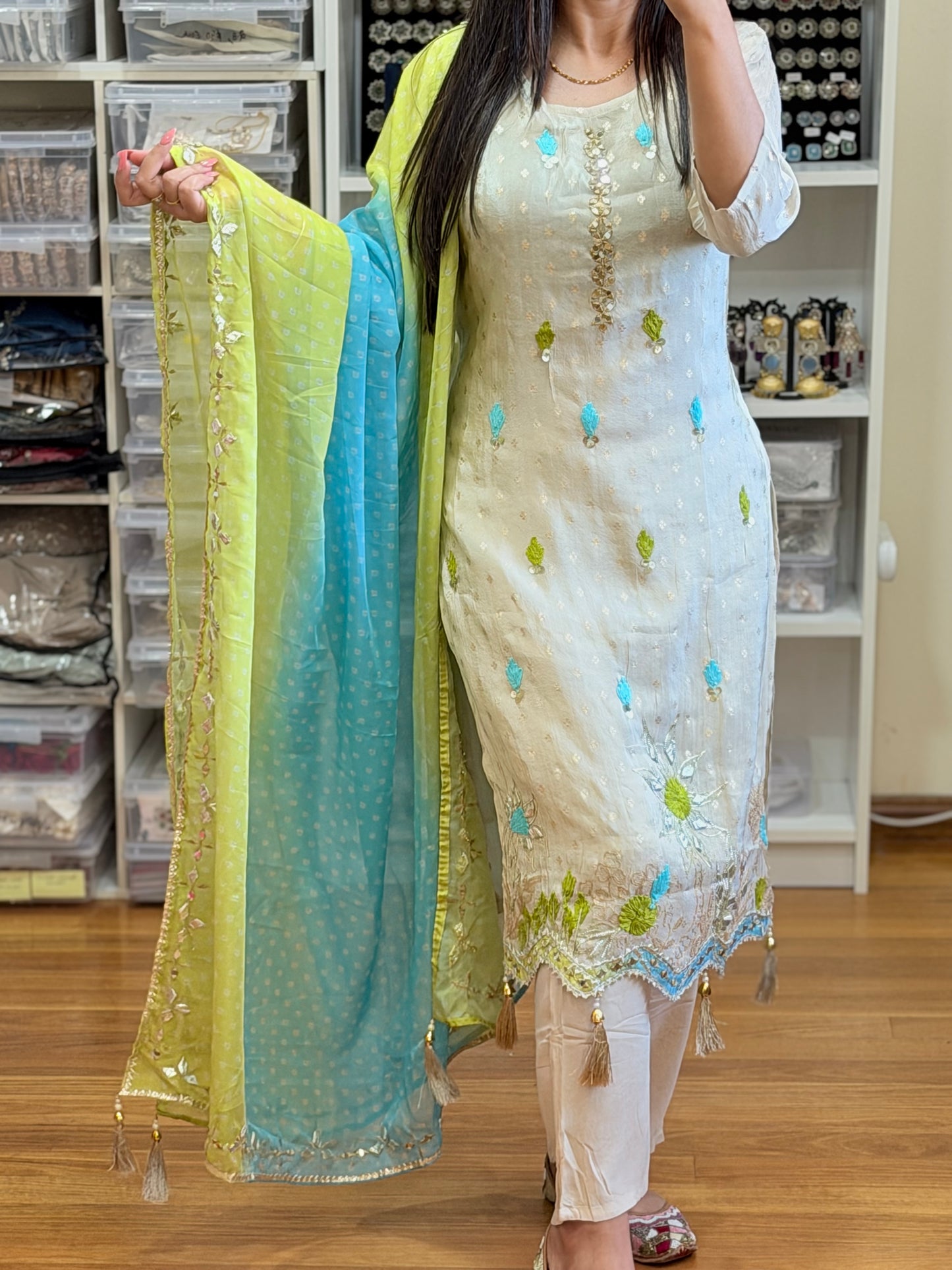Elegant Handcrafted Shimar Jacquard Suit Set