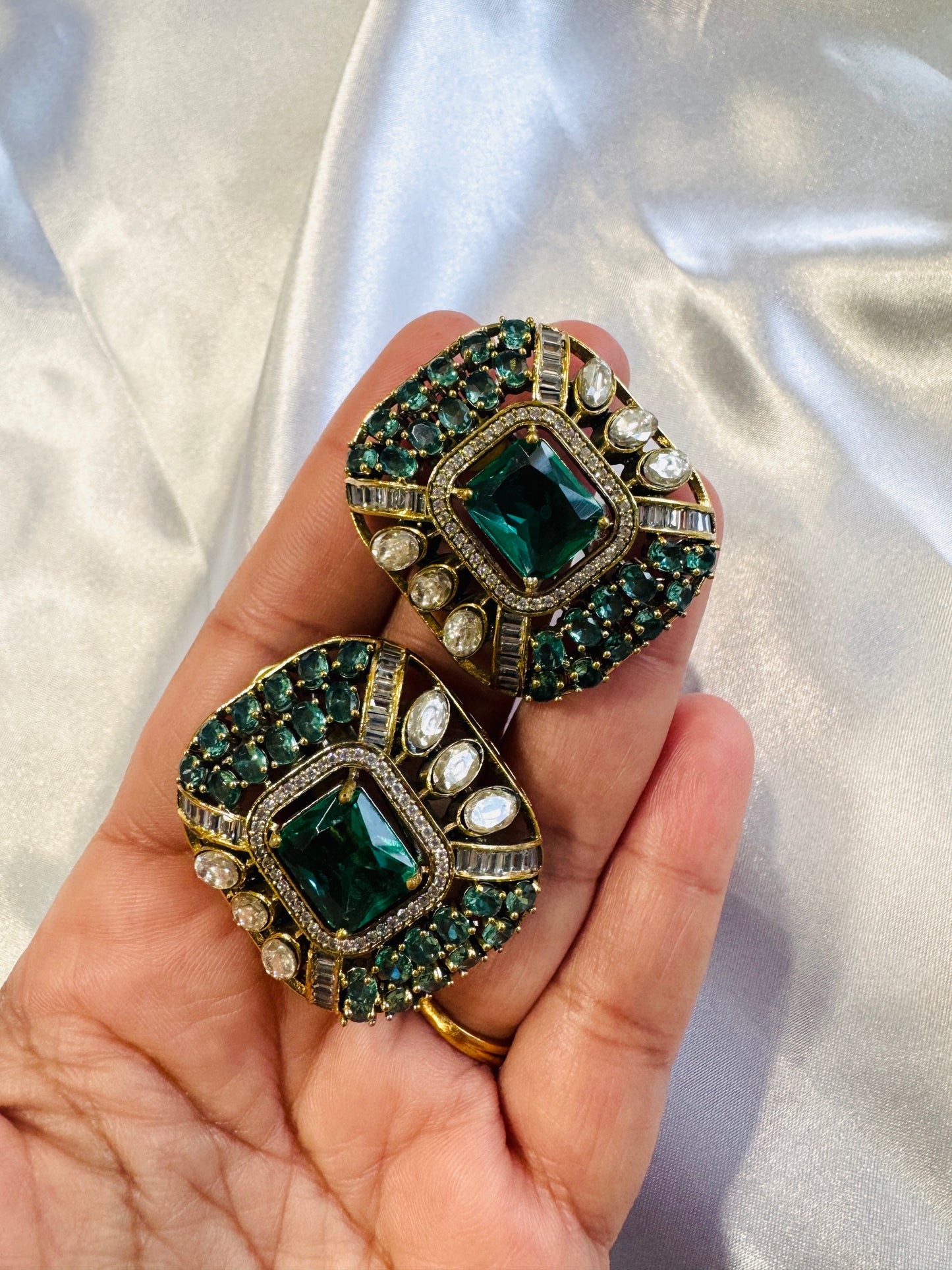 Premium moissanite chokar