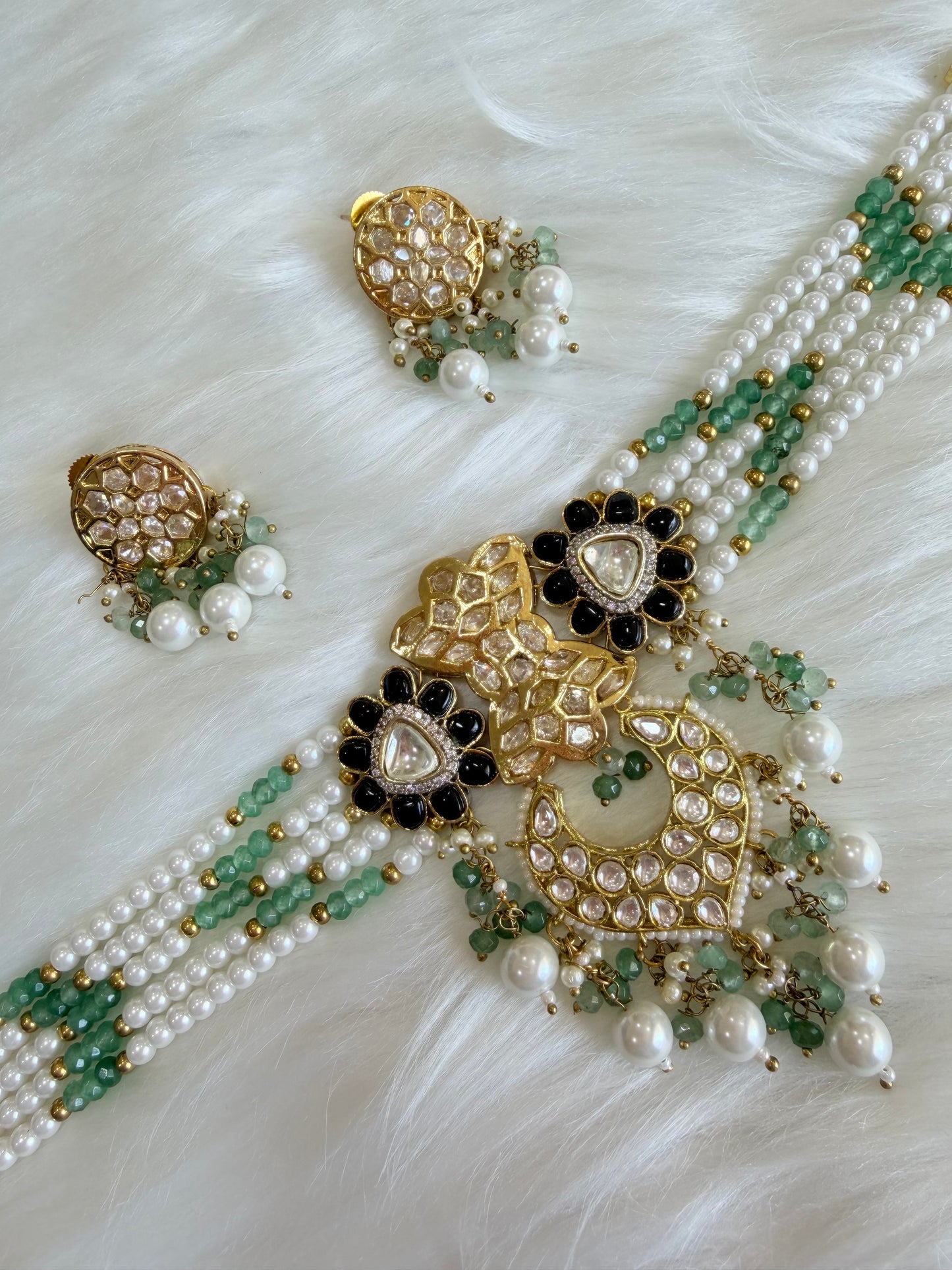Premium polki kundan chokar set