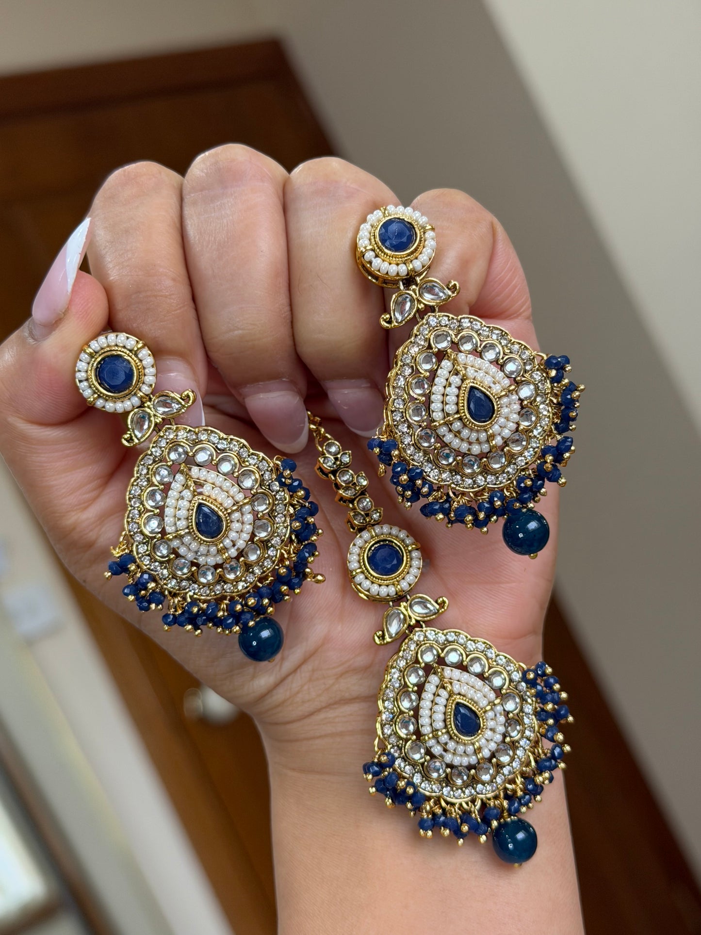 Kundan earrings tikka set