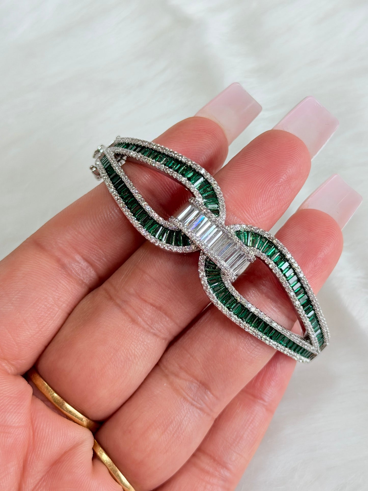 Exclusive bracelet with VVS clarity