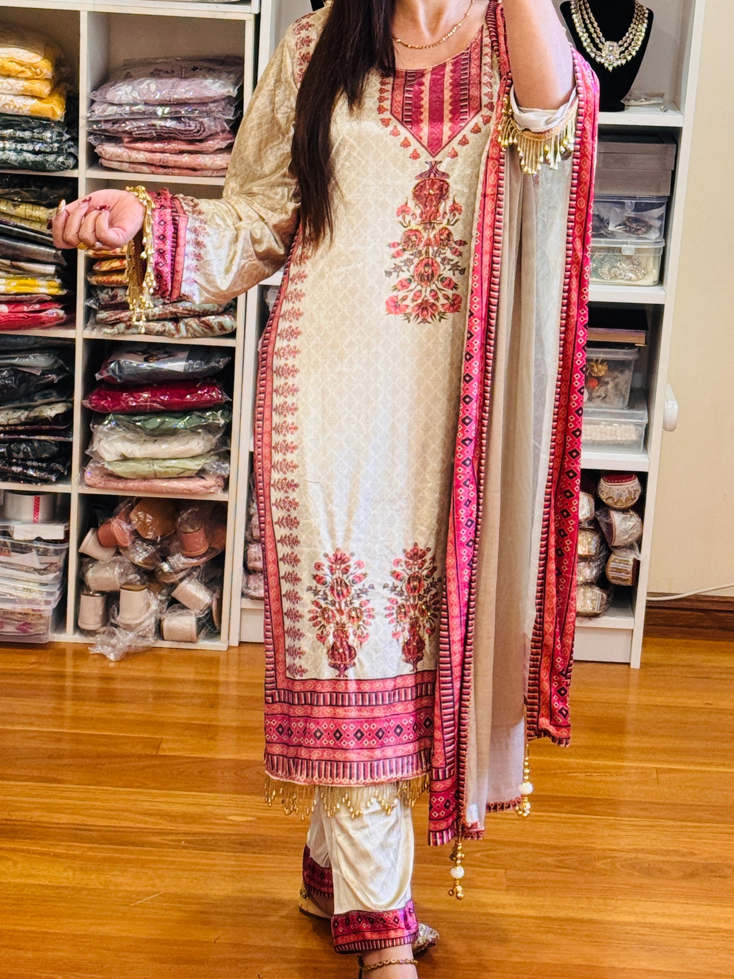 VELVET SUIT WITH DIGITAL PRINT