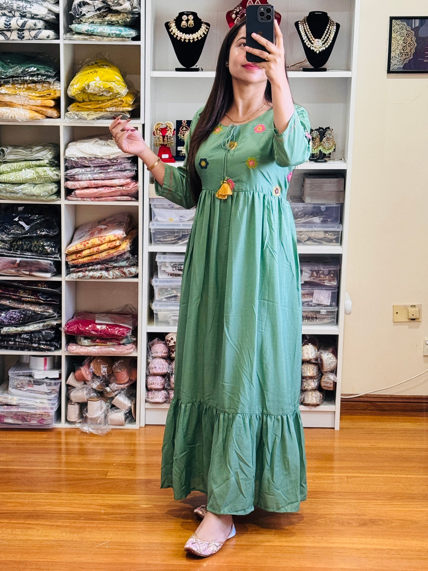 Maxi dress ( FREE SIZE)