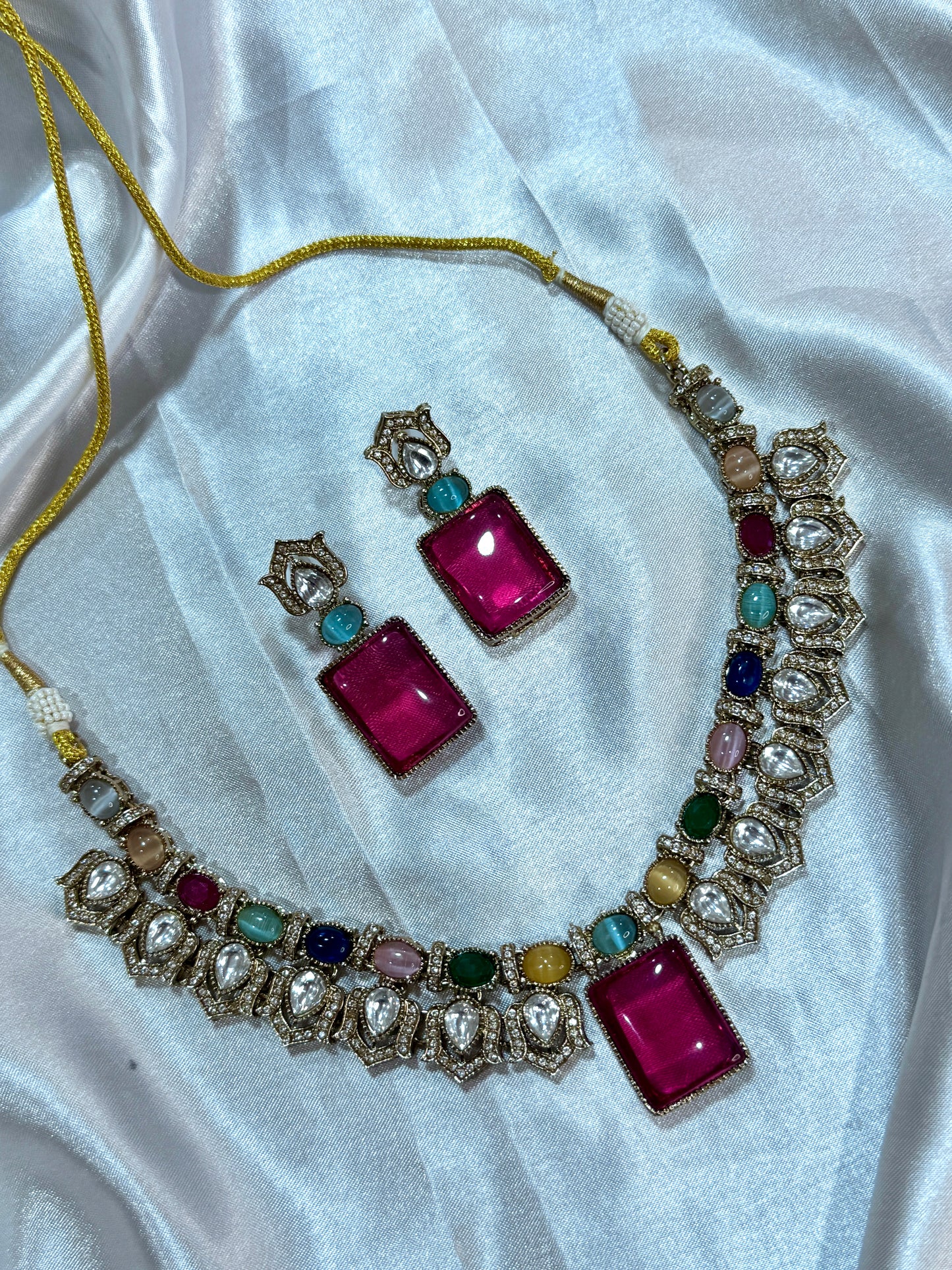 Premium kundan necklace set
