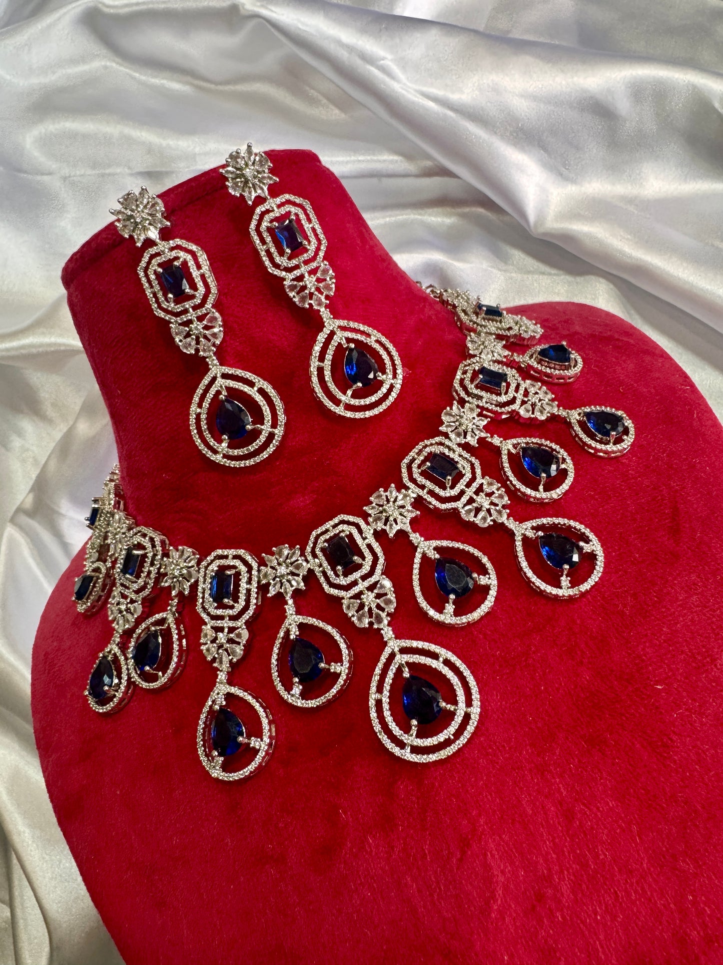 Ad necklace set( blue colour)