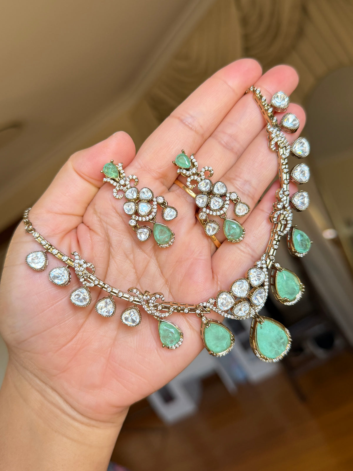 Premium necklace set
