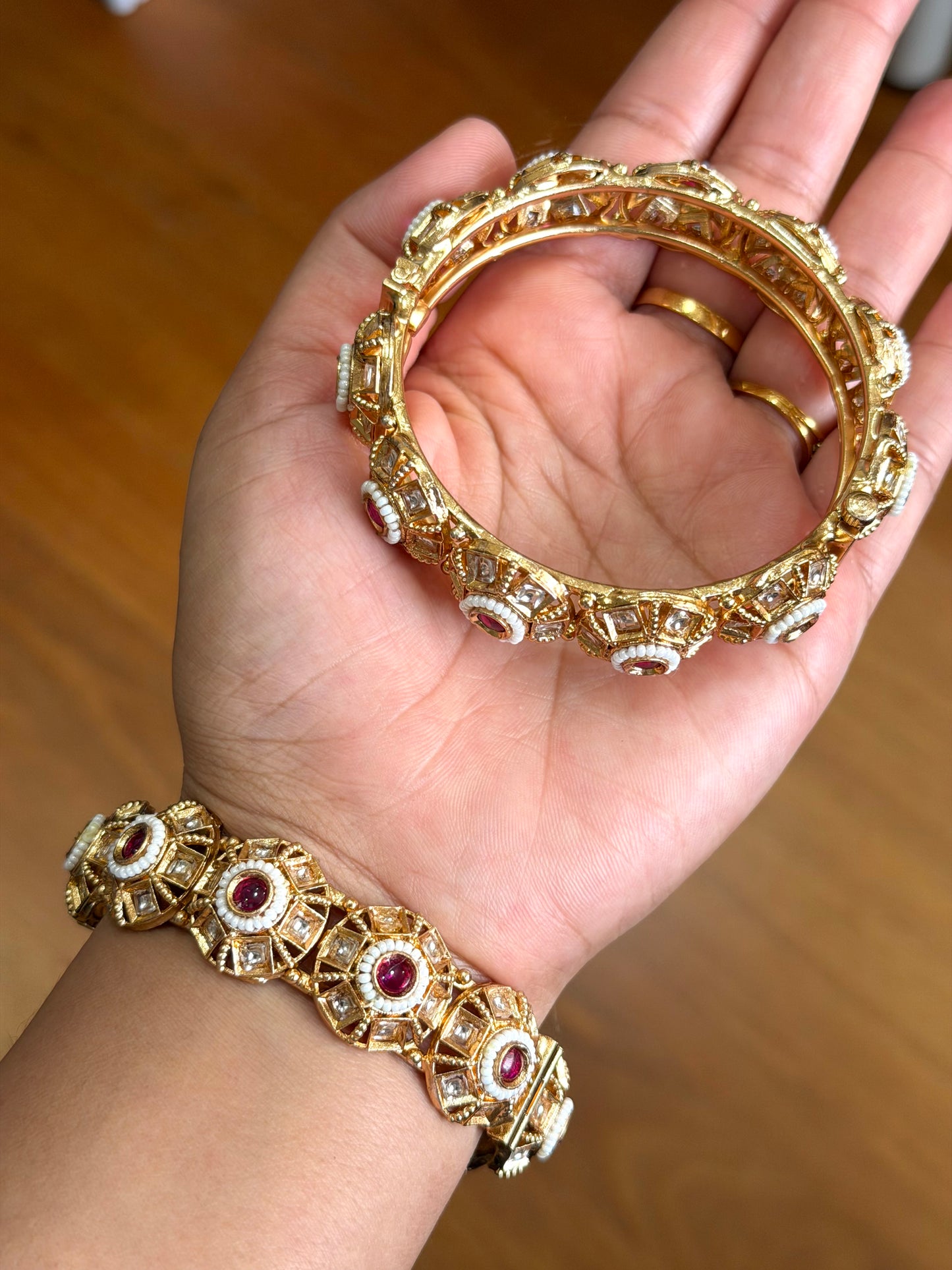 Gold look openable kangan