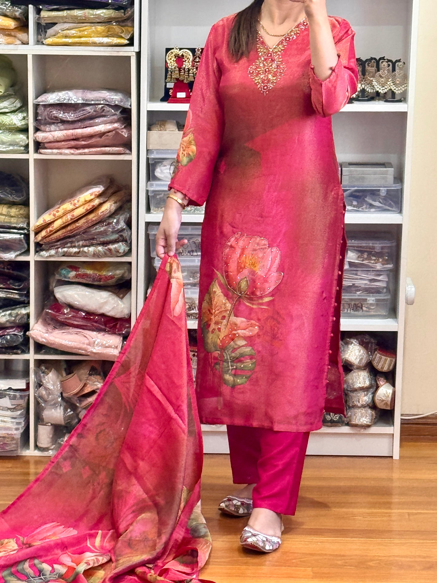 Shimmer silk suit