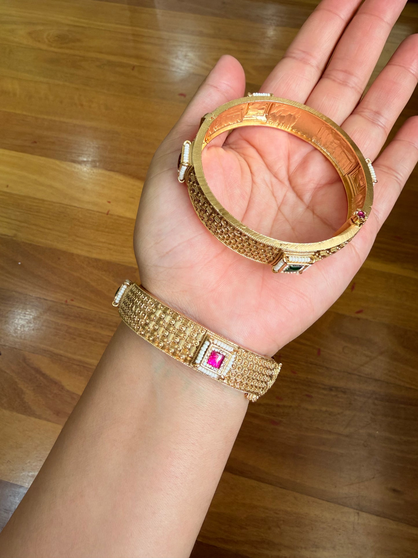 Premium openable kangan