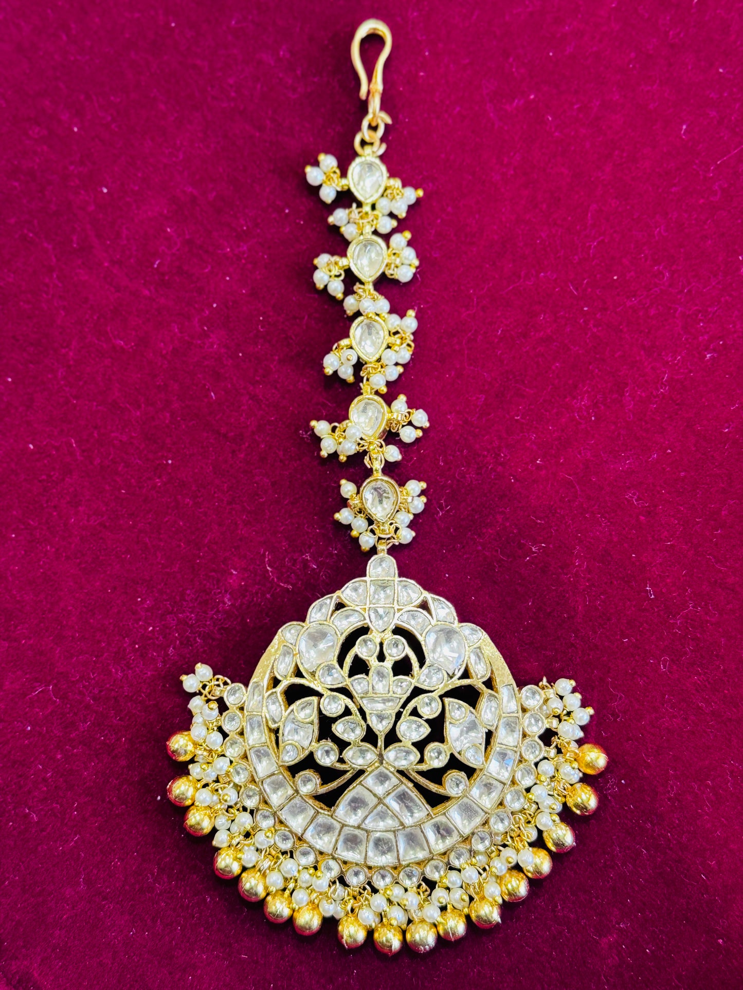 Pachi kundan maang tikka