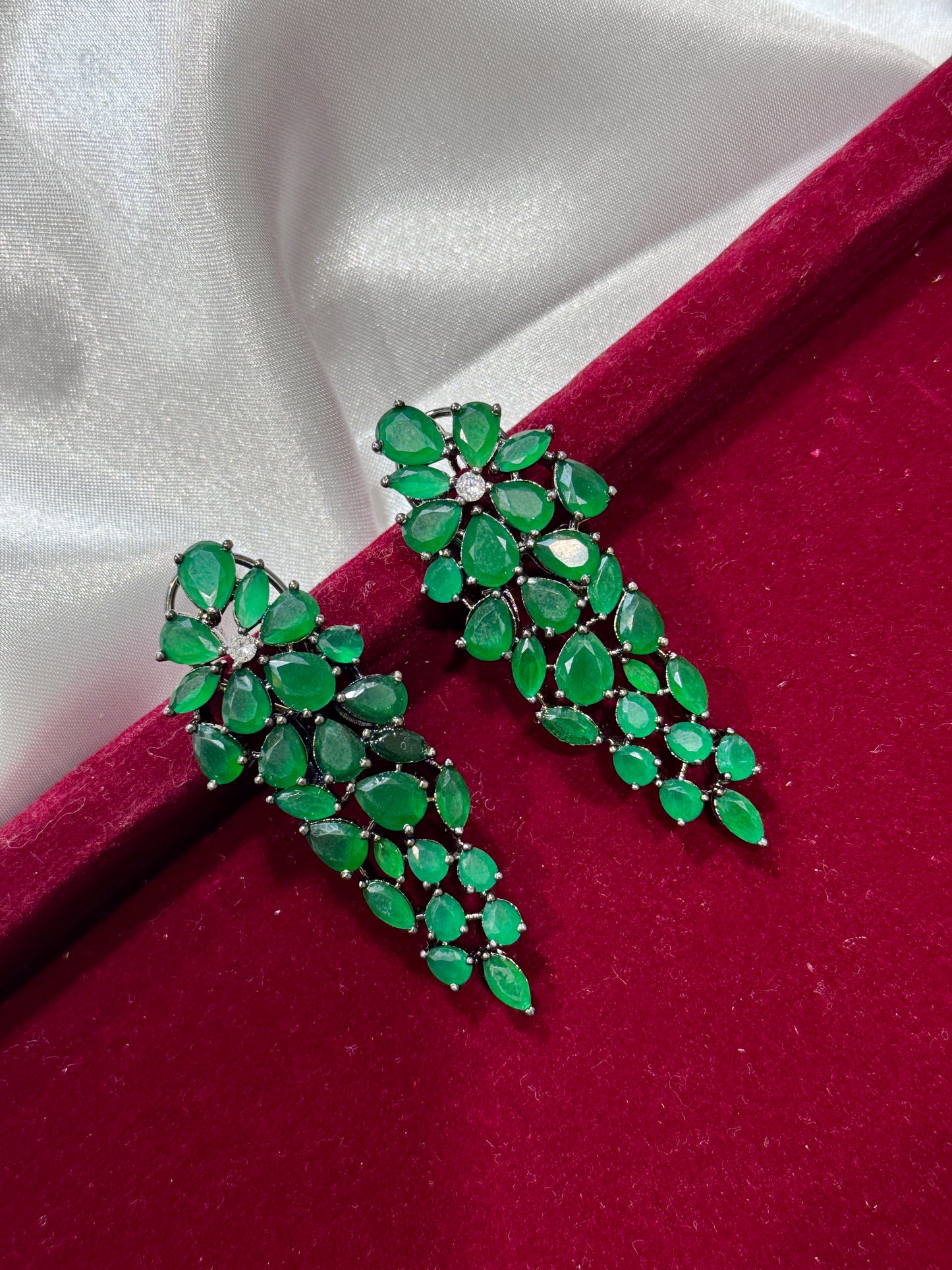Premium earrings