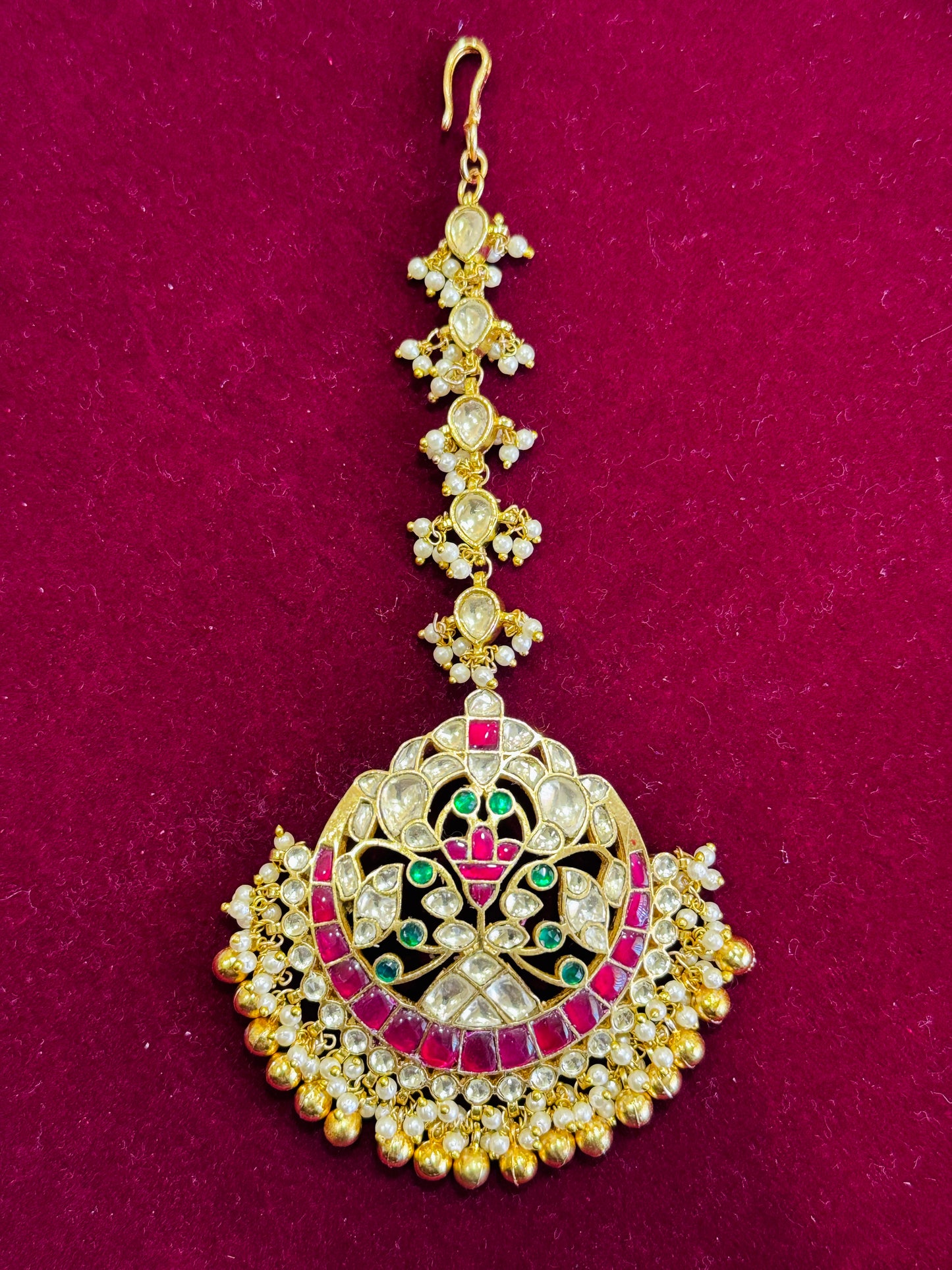 Pachi kundan maang tikka