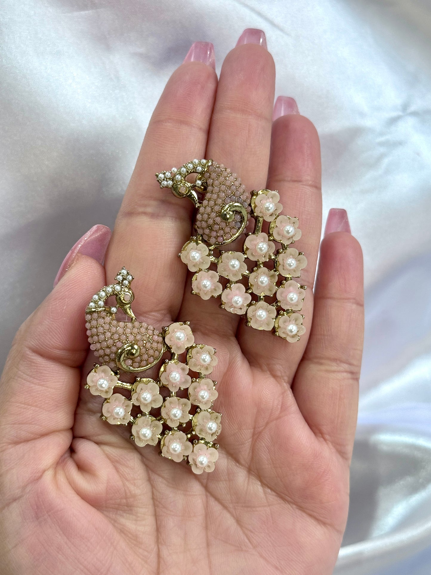 Peacock earrings (Peach colour)