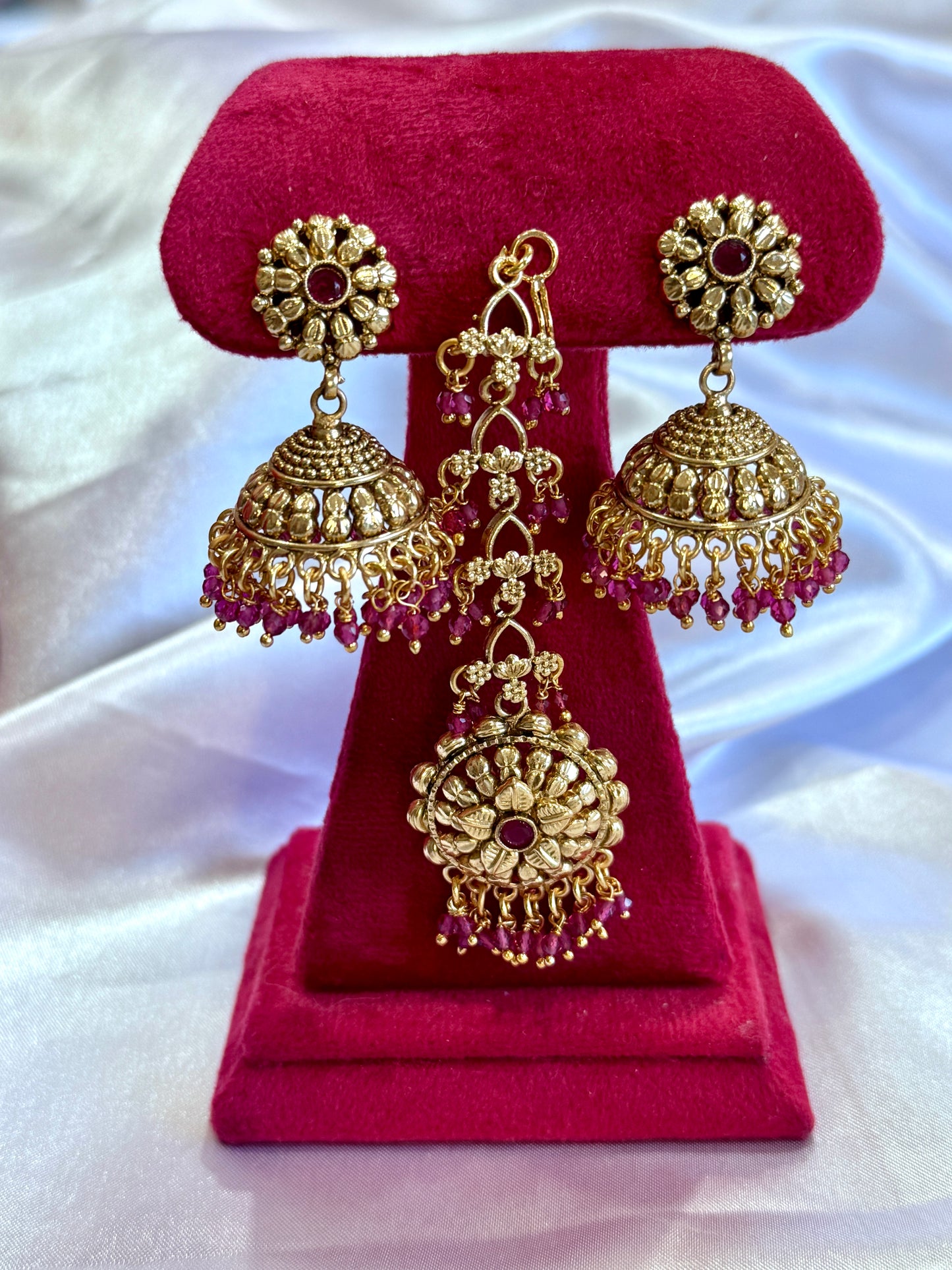 Gold plated necklace set(Ruby colour)