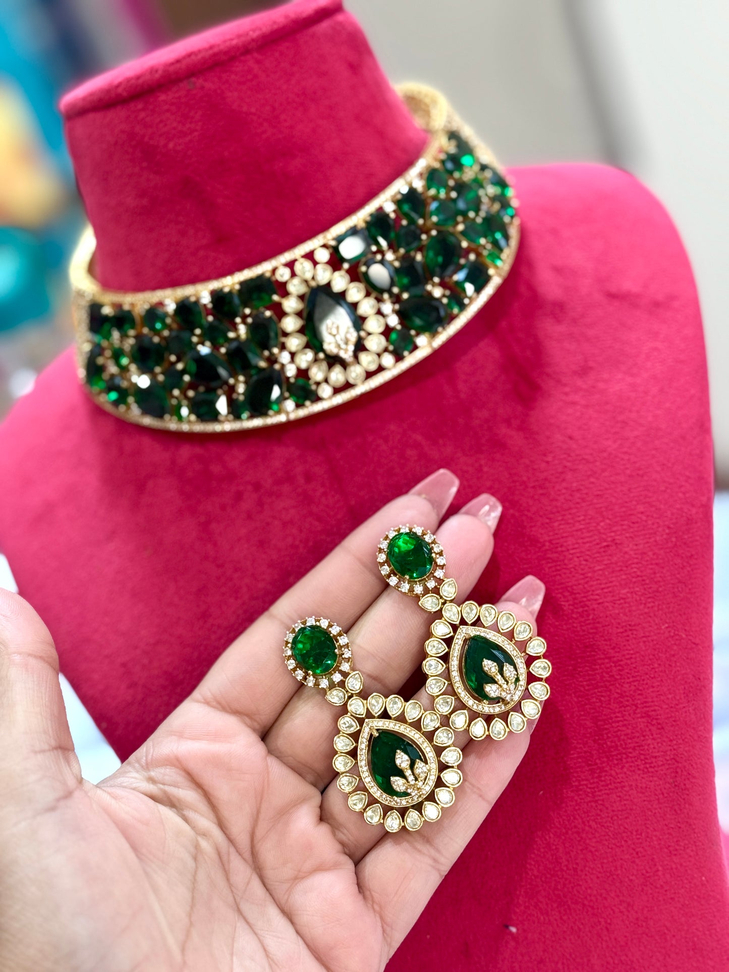 Premium diamond look necklace set