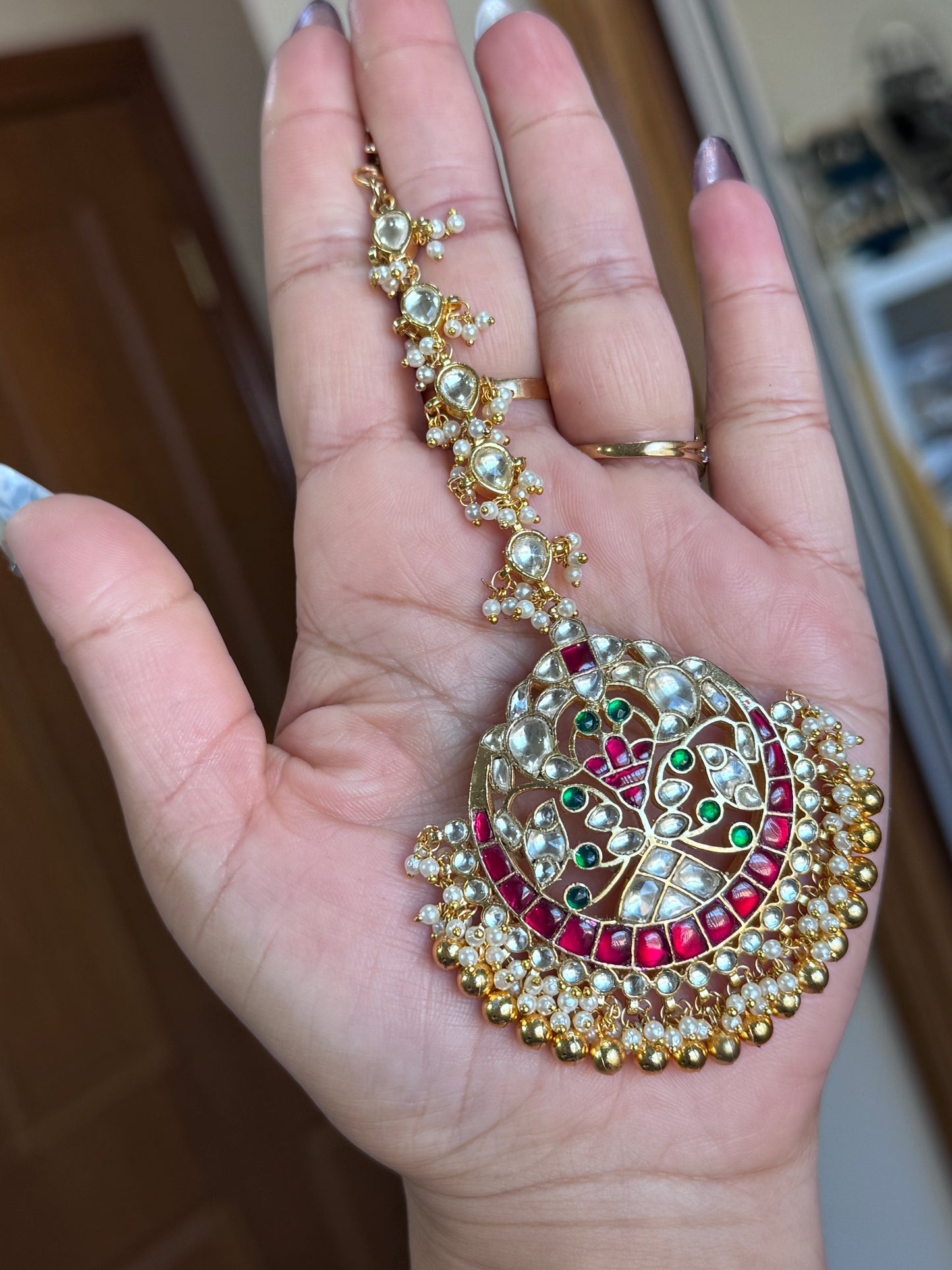 Pachi kundan maang tikka