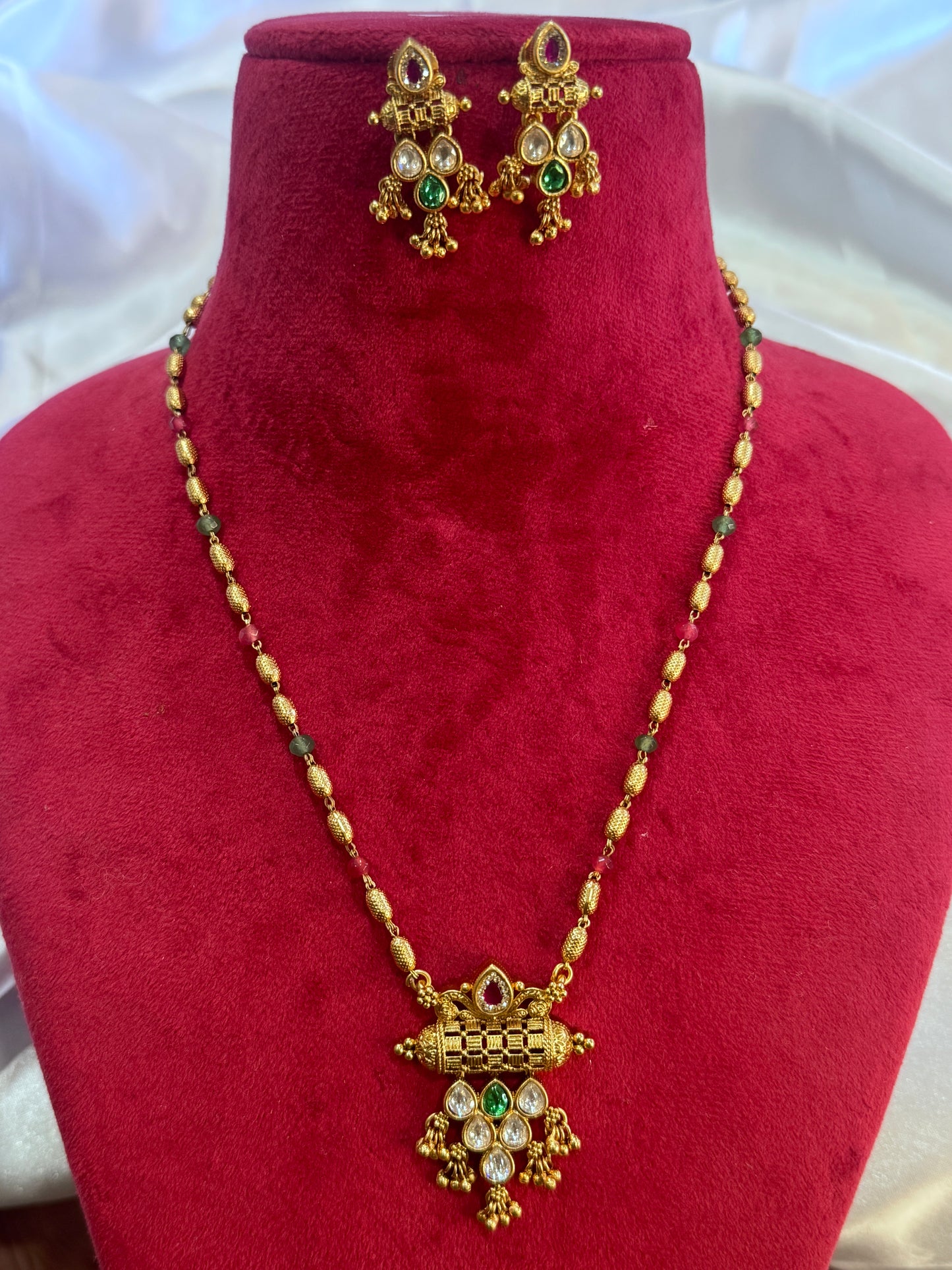 Golden plated necklace set