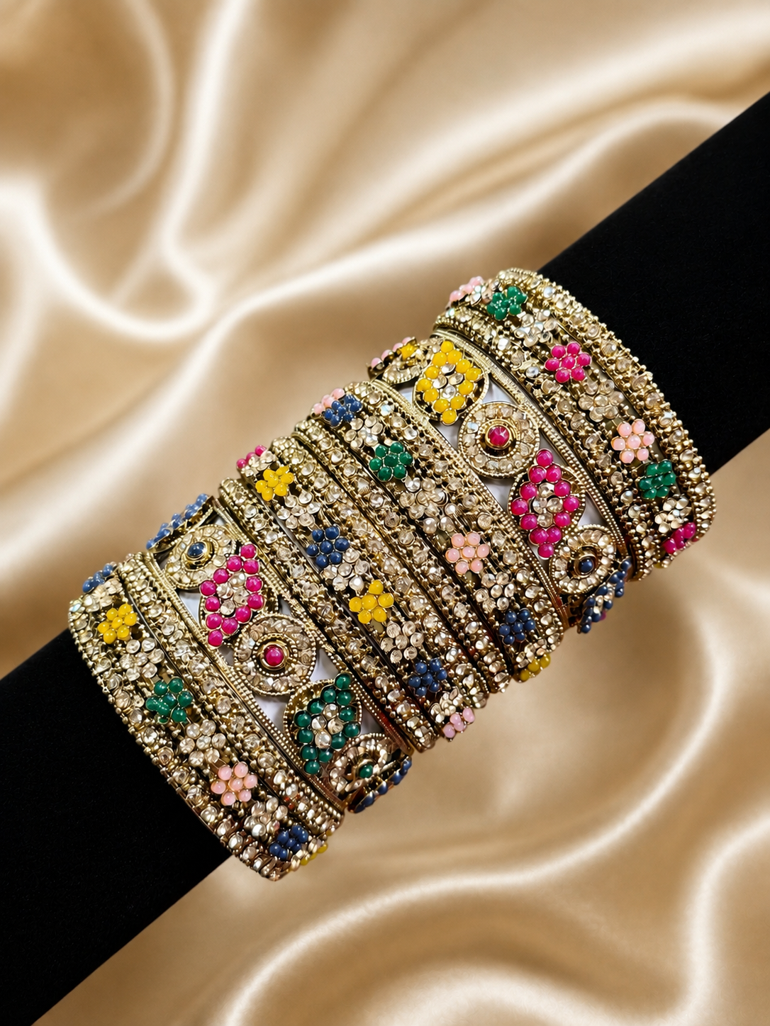 Multi bangles set