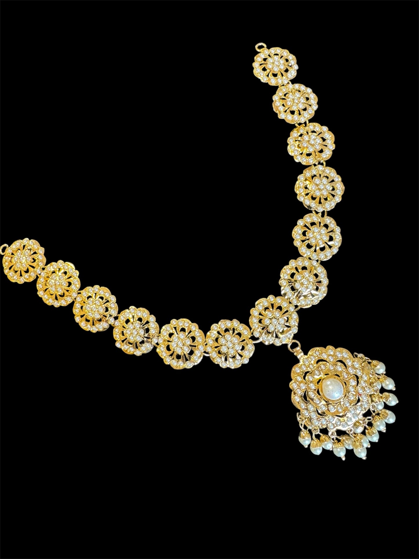 Jadau necklace