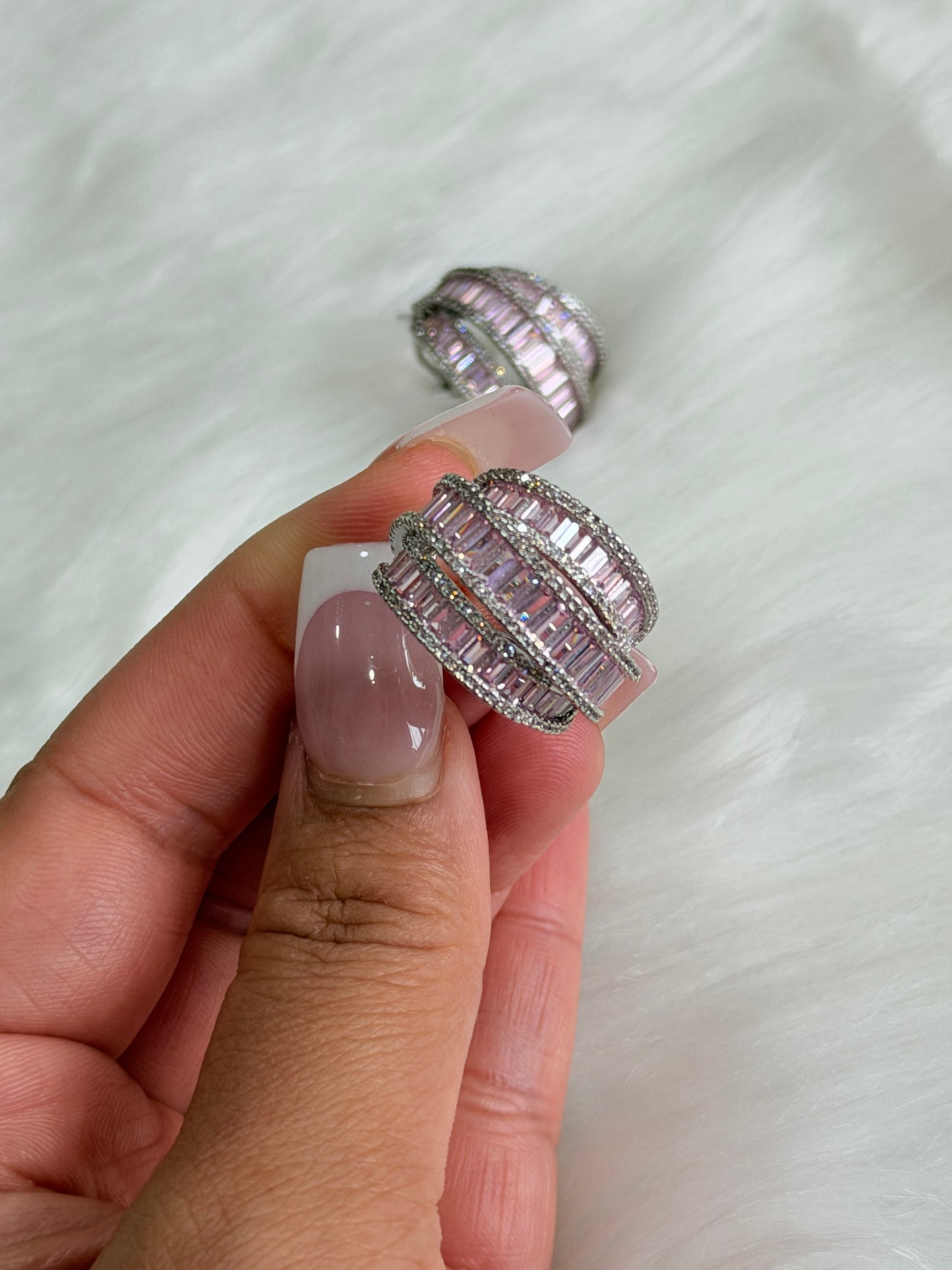 Exclusive hoops (VVS CLARITY )