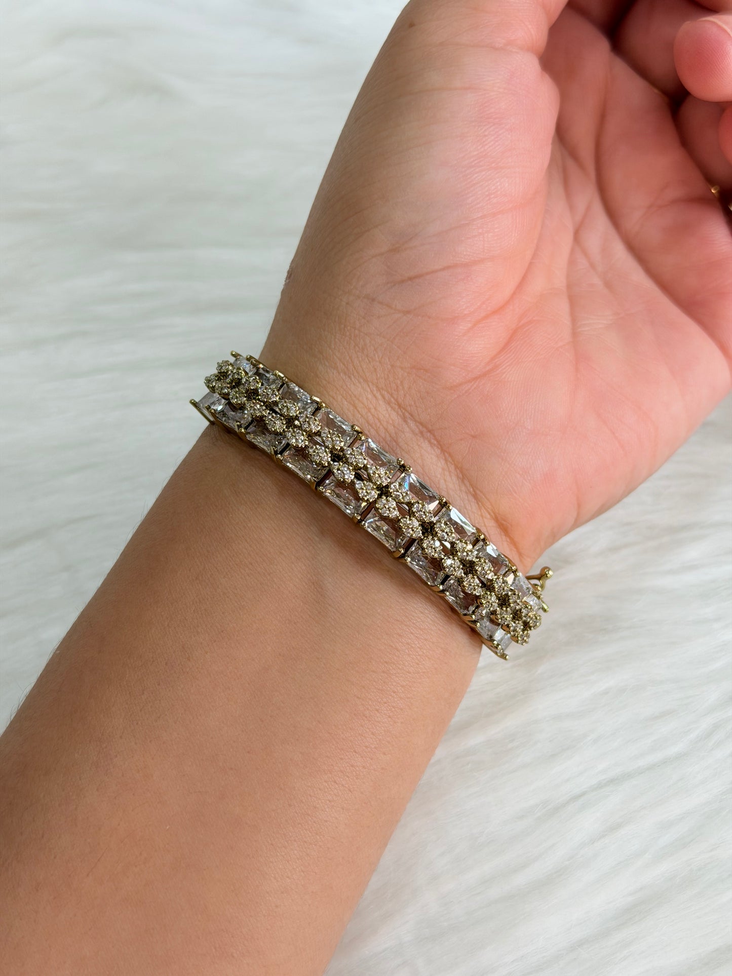 Ad bracelet ( Openable)