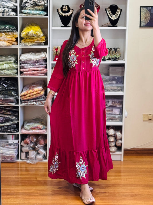 Maxi dress ( FREE SIZE)
