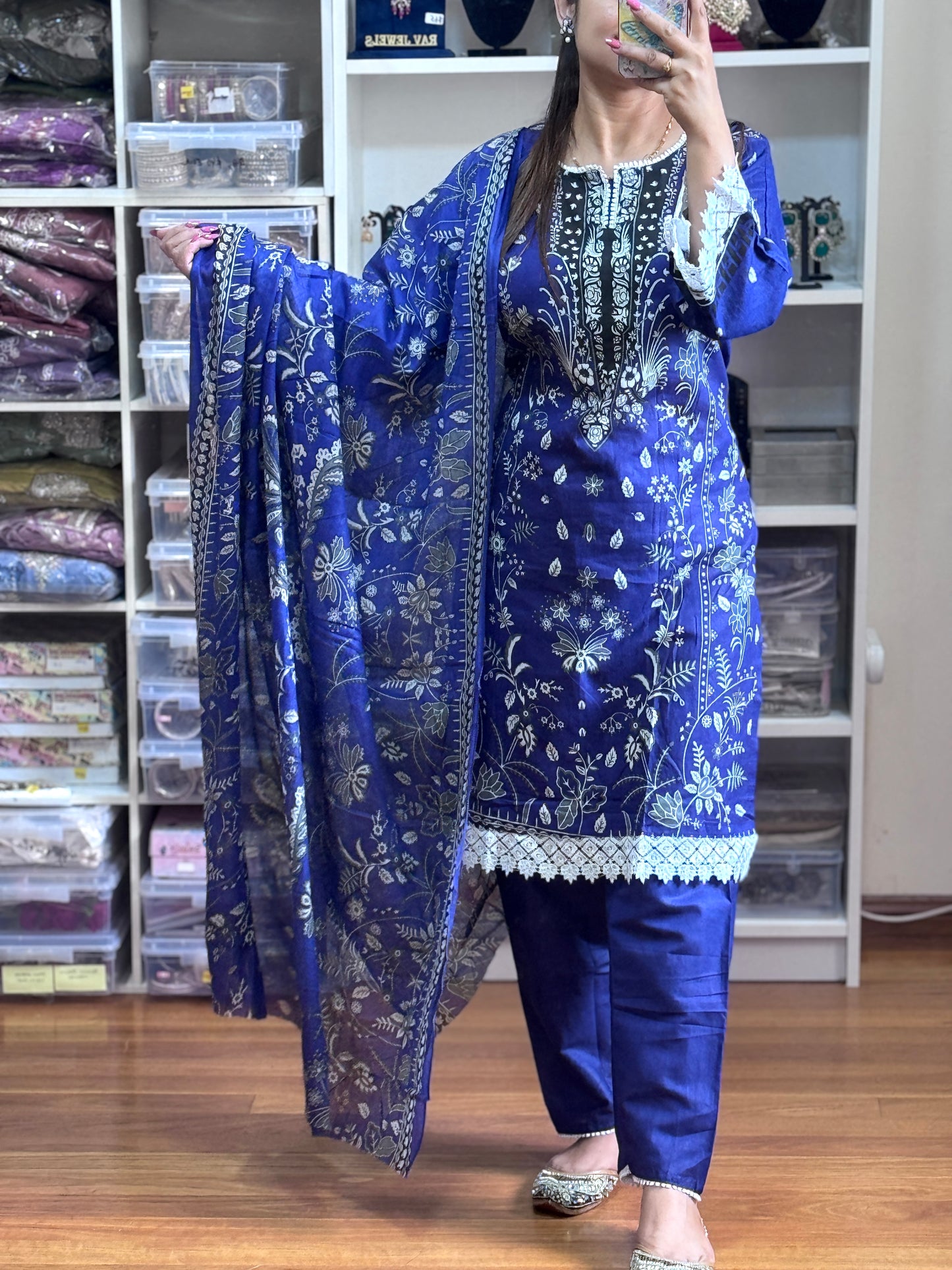 HEAVY LAWN COTTON KARACHI PRINT SUIT