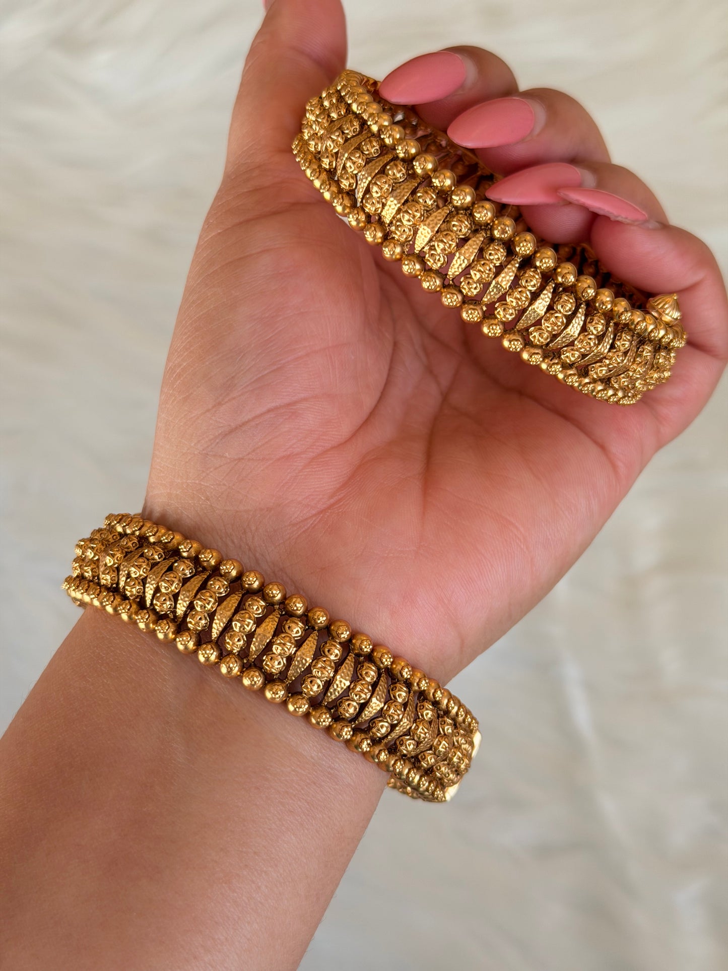 Premium gold look openable kangan
