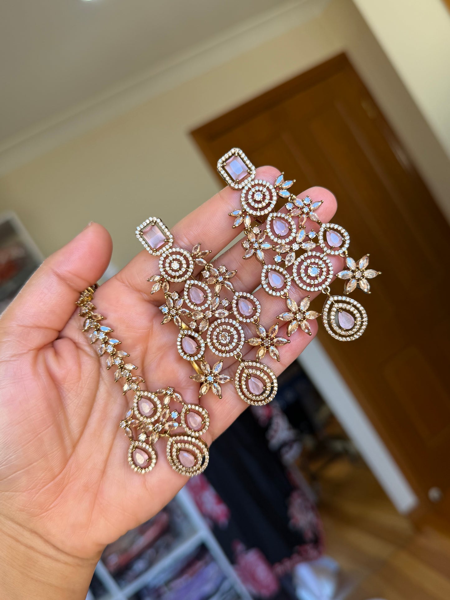 Premium AD necklace set