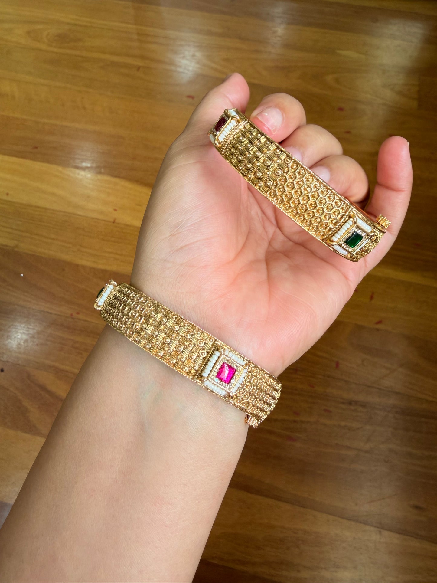 Premium openable kangan